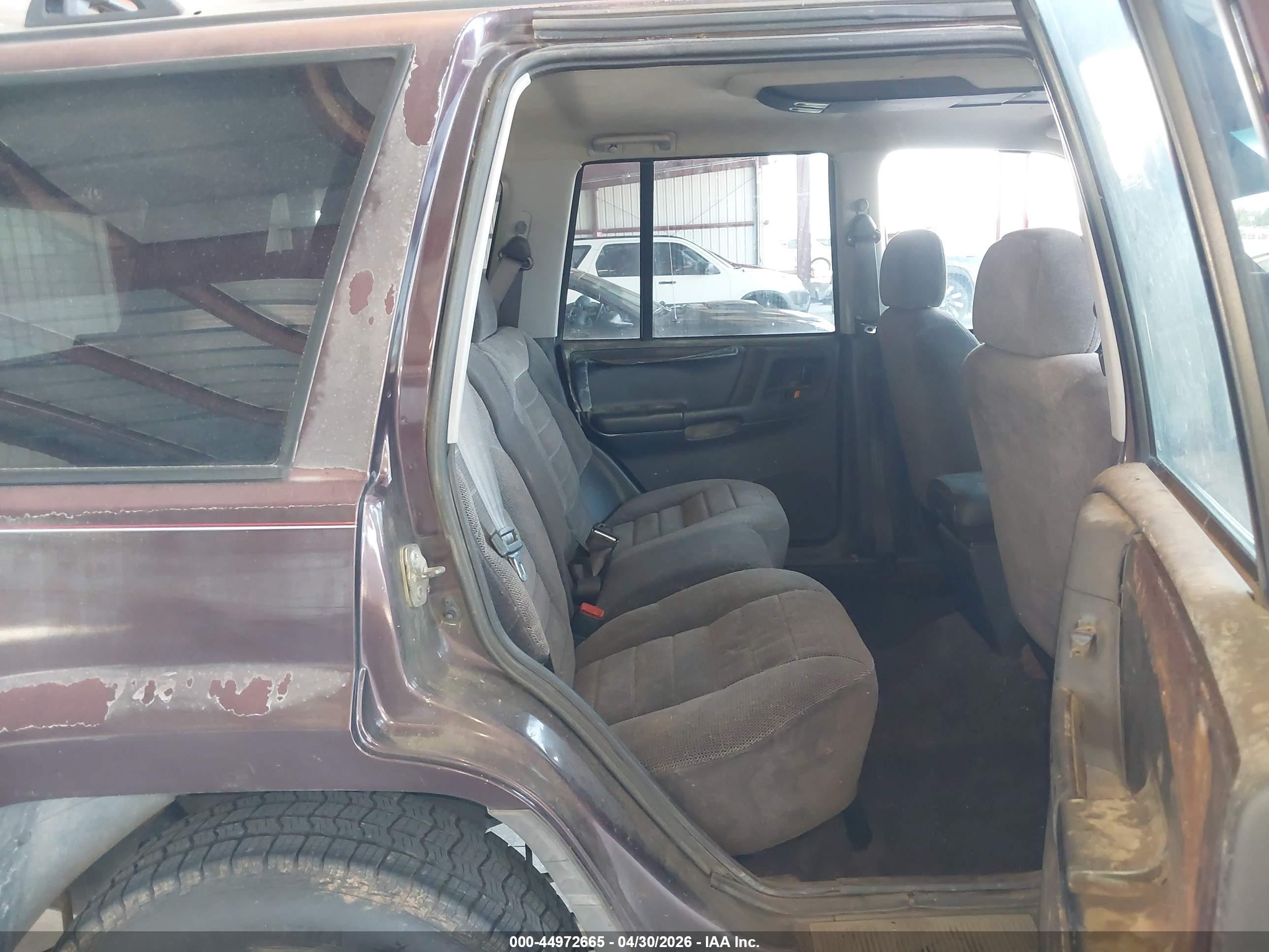 1996 Jeep Grand Cherokee Laredo Red vin: 1J4GZ58S9TC166439