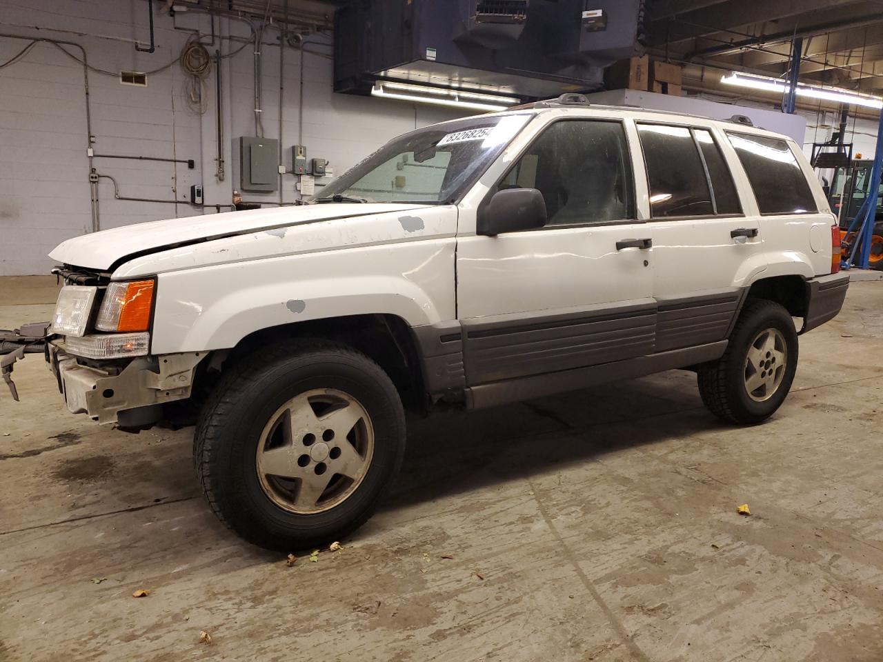 Price & History 1993 Jeep Grand Cherokee Laredo 4.0l 6 vin
