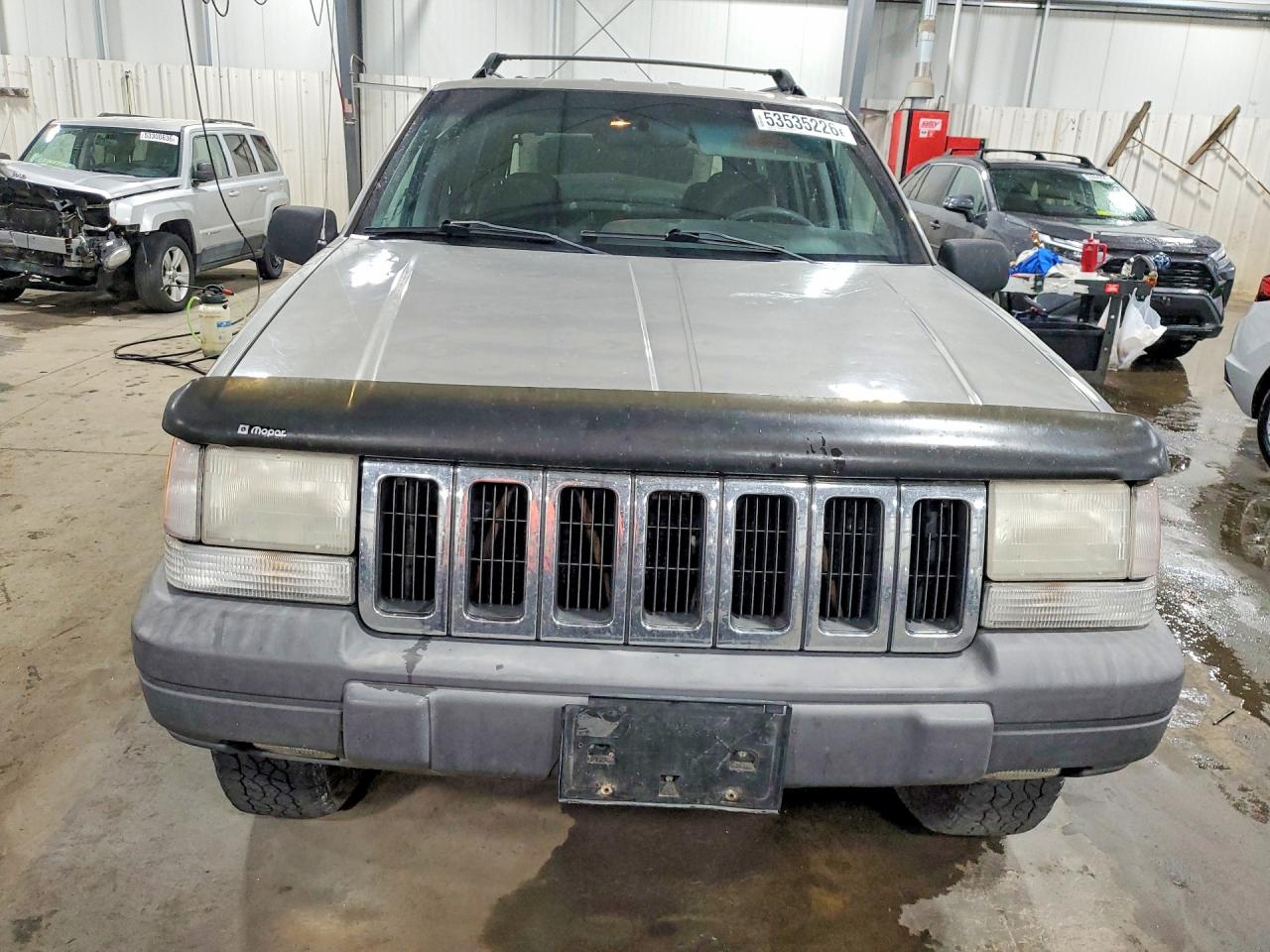 1998 Jeep Grand Cherokee Laredo Gray vin: 1J4GZ58SXWC265310