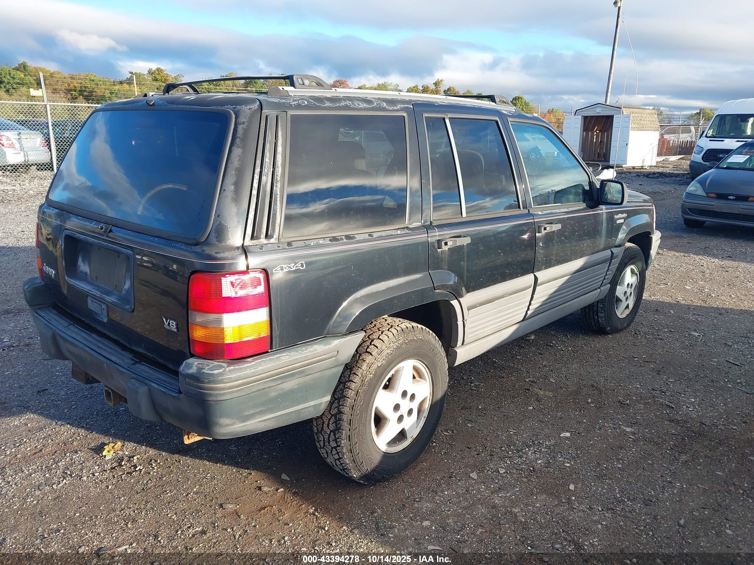 1995 Jeep Grand Cherokee Laredo Black vin: 1J4GZ58Y0SC652320