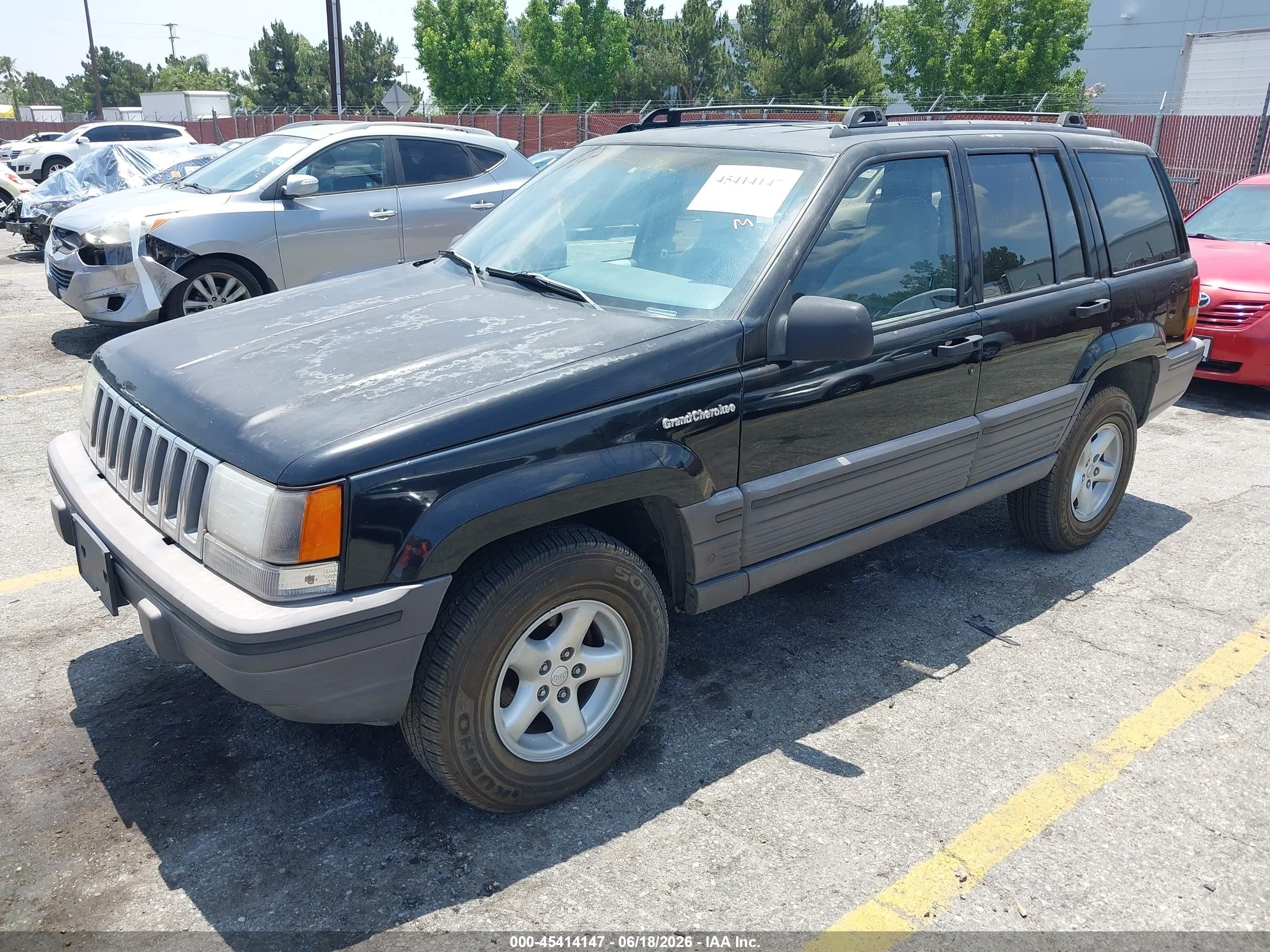 1993 Jeep Grand Cherokee Laredo Black vin: 1J4GZ58Y1PC684054