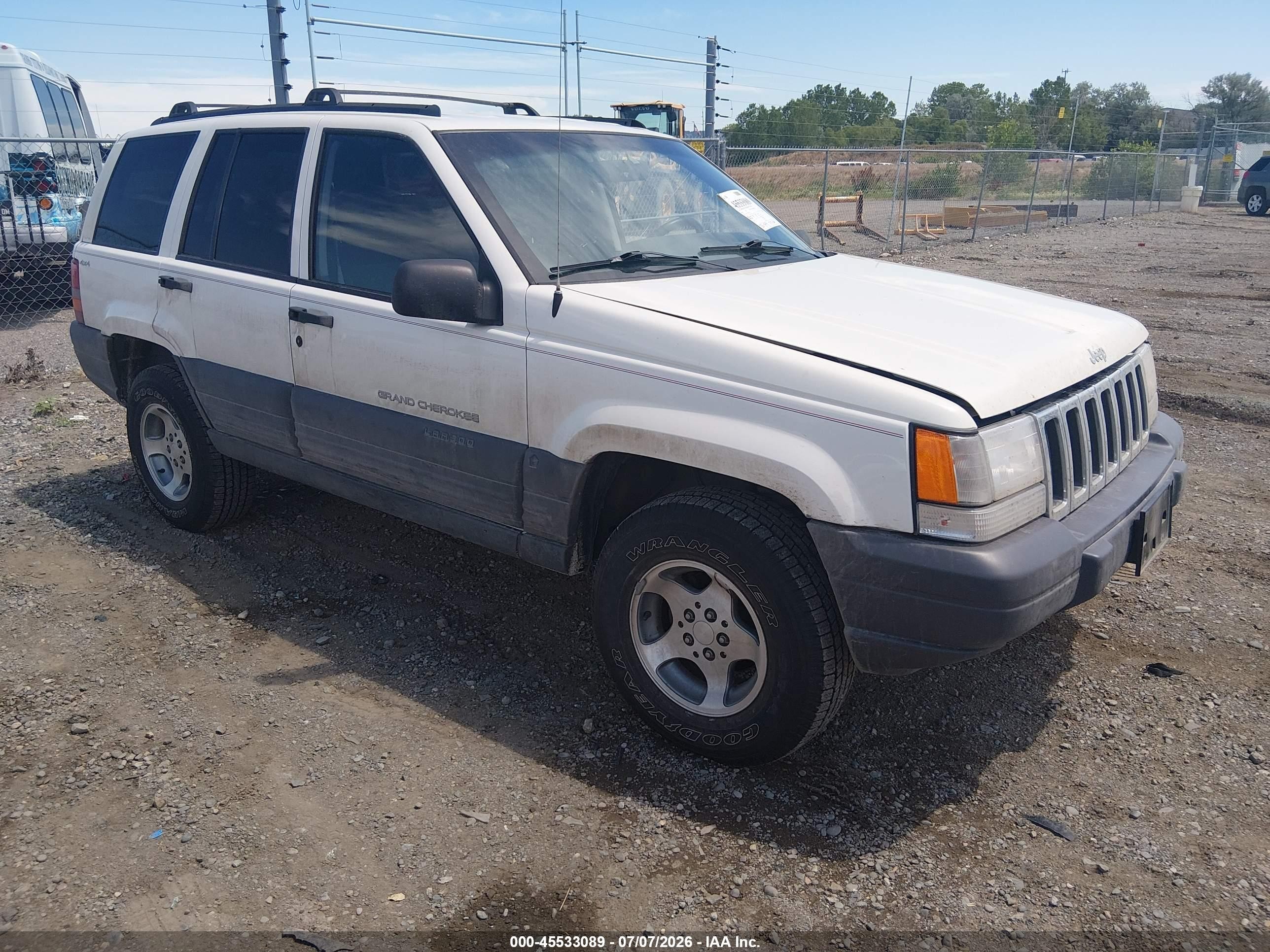 1996 Jeep Grand Cherokee Laredo White vin: 1J4GZ58Y1TC271576
