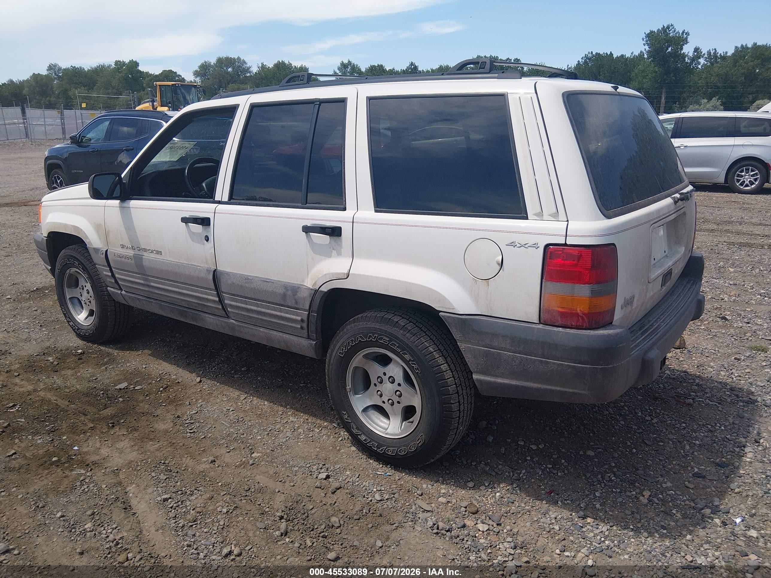 1996 Jeep Grand Cherokee Laredo White vin: 1J4GZ58Y1TC271576