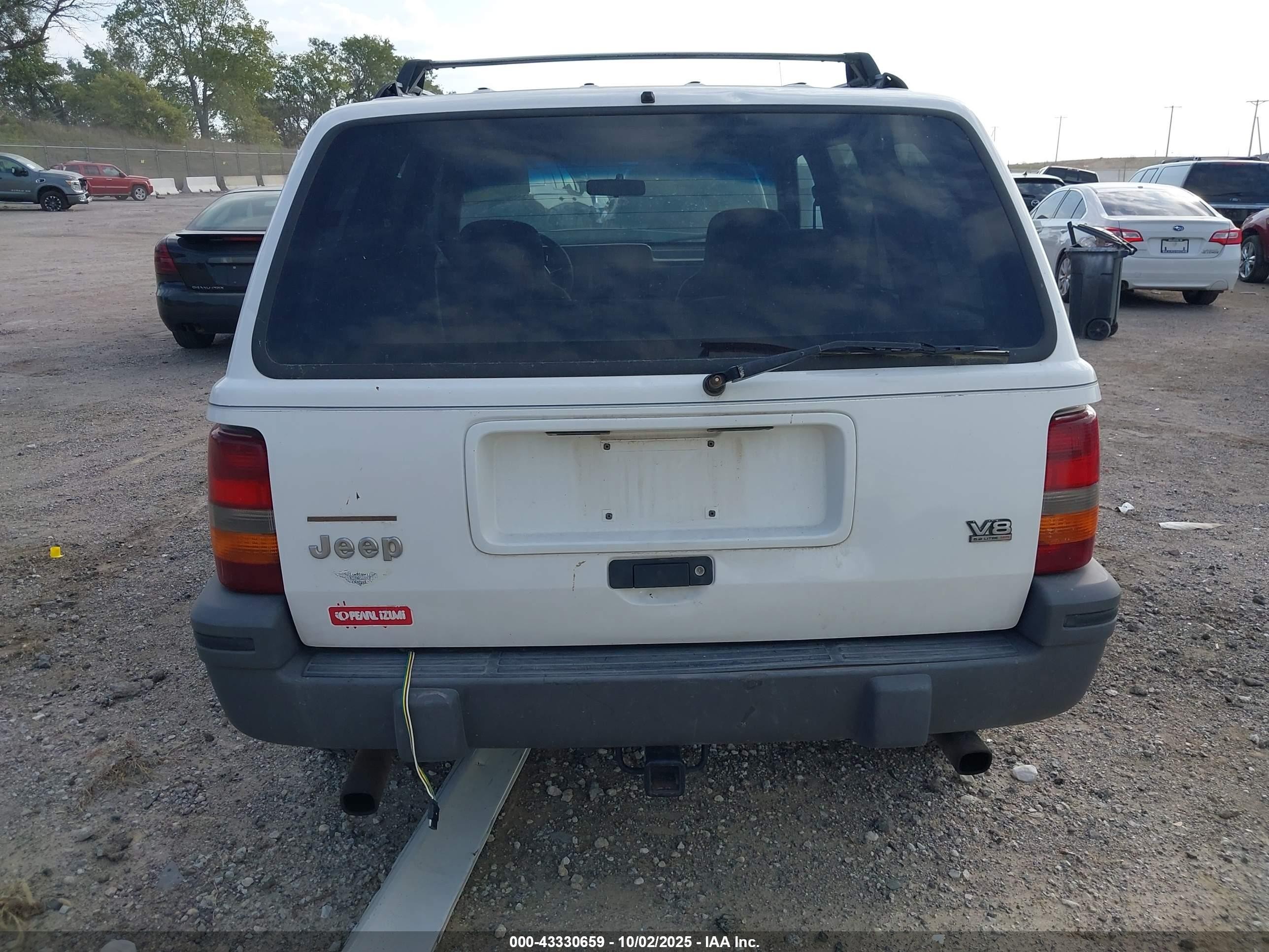 1995 Jeep Grand Cherokee Laredo White vin: 1J4GZ58Y2SC582464