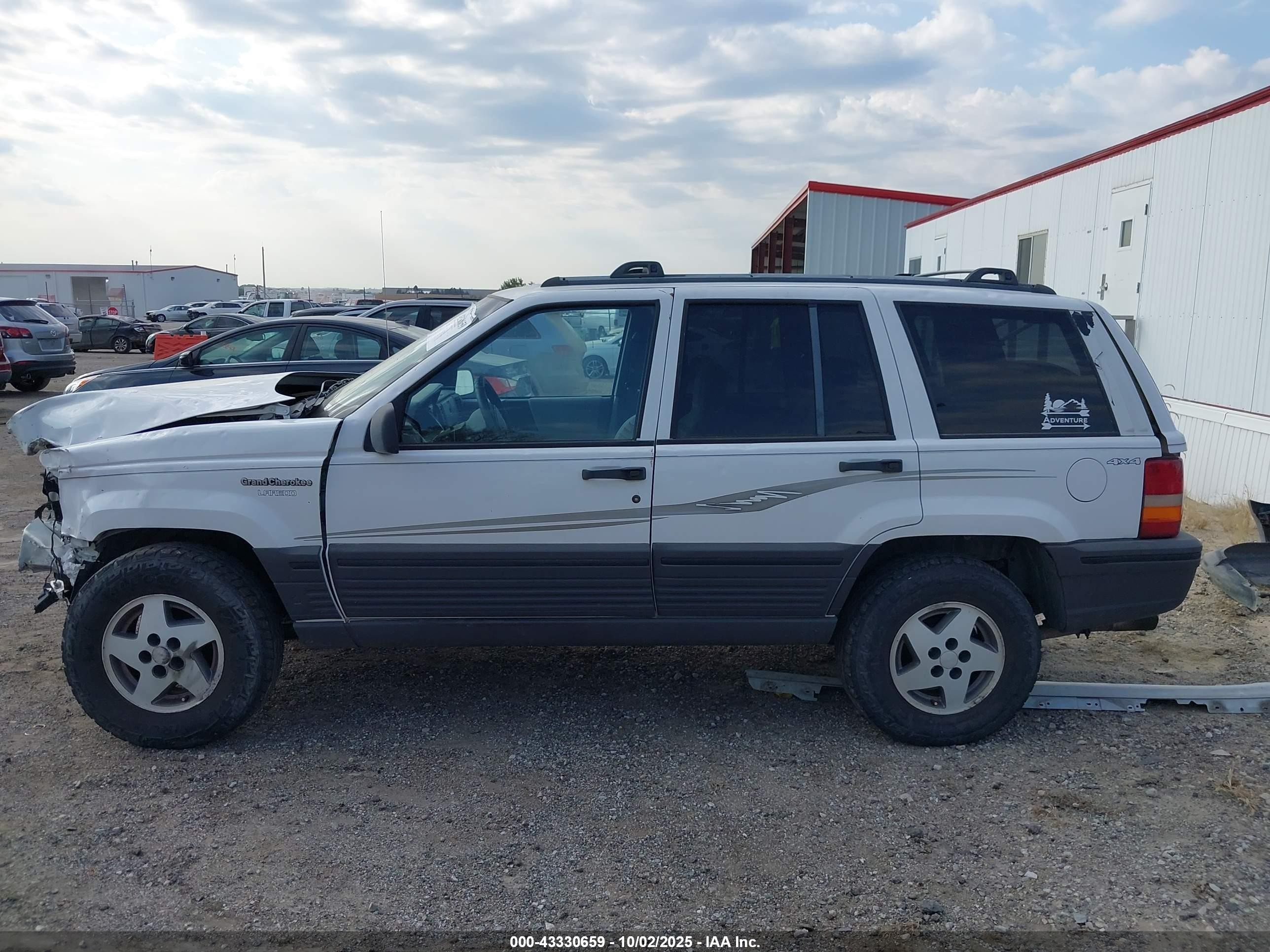 1995 Jeep Grand Cherokee Laredo White vin: 1J4GZ58Y2SC582464