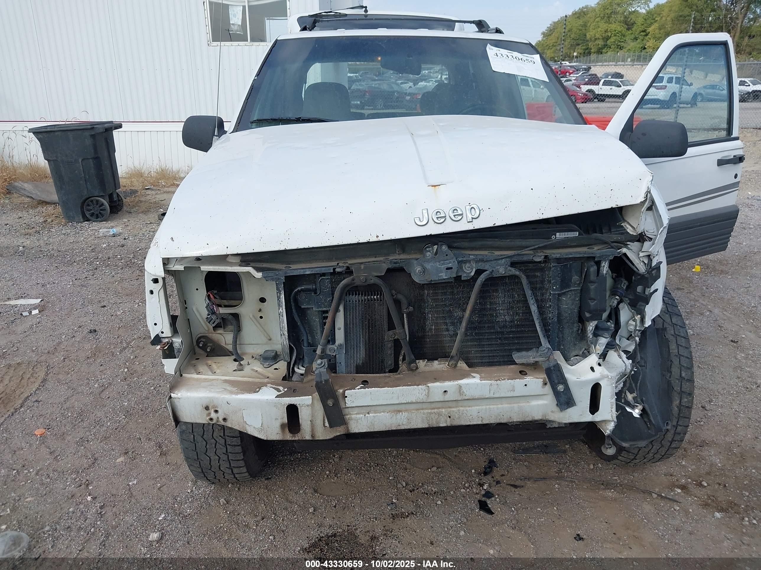 1995 Jeep Grand Cherokee Laredo White vin: 1J4GZ58Y2SC582464