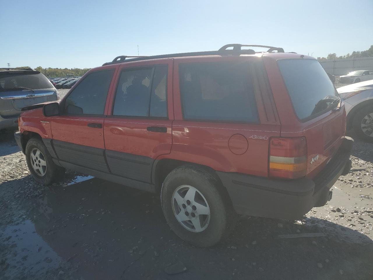 1994 Jeep Grand Cherokee Laredo Red vin: 1J4GZ58Y4RC240198