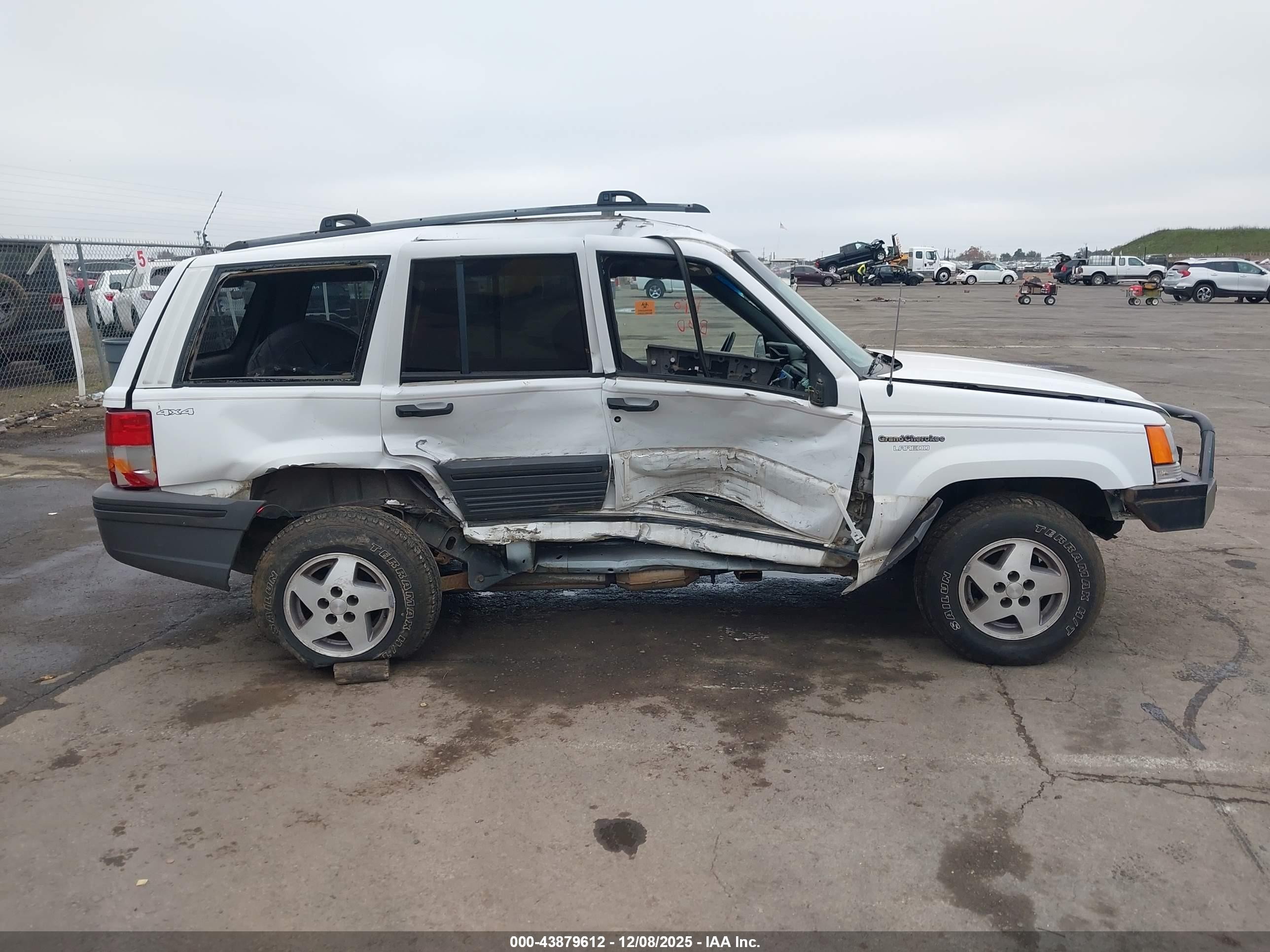 1995 Jeep Grand Cherokee Laredo White vin: 1J4GZ58Y5SC668786
