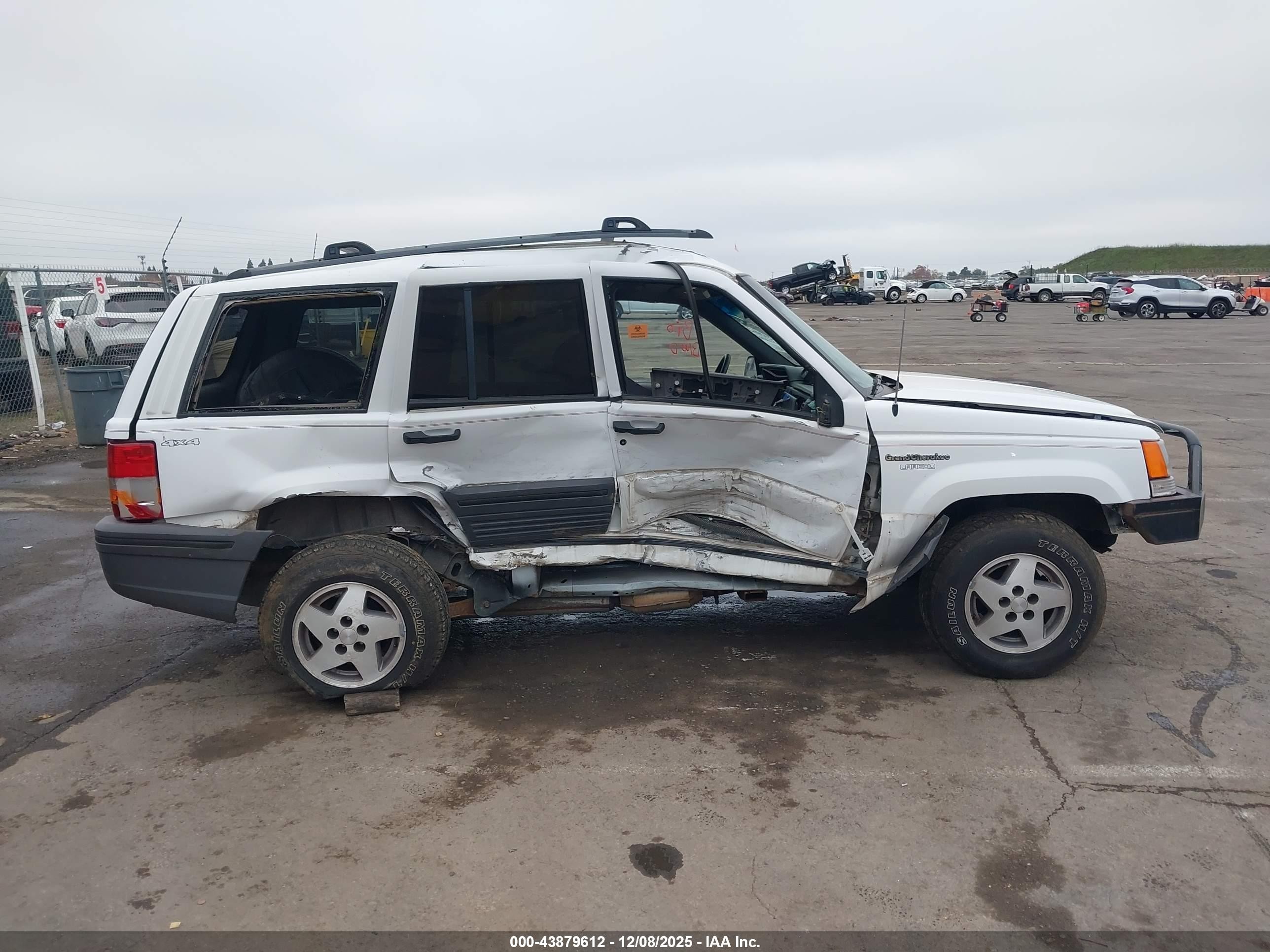 1995 Jeep Grand Cherokee Laredo White vin: 1J4GZ58Y5SC668786
