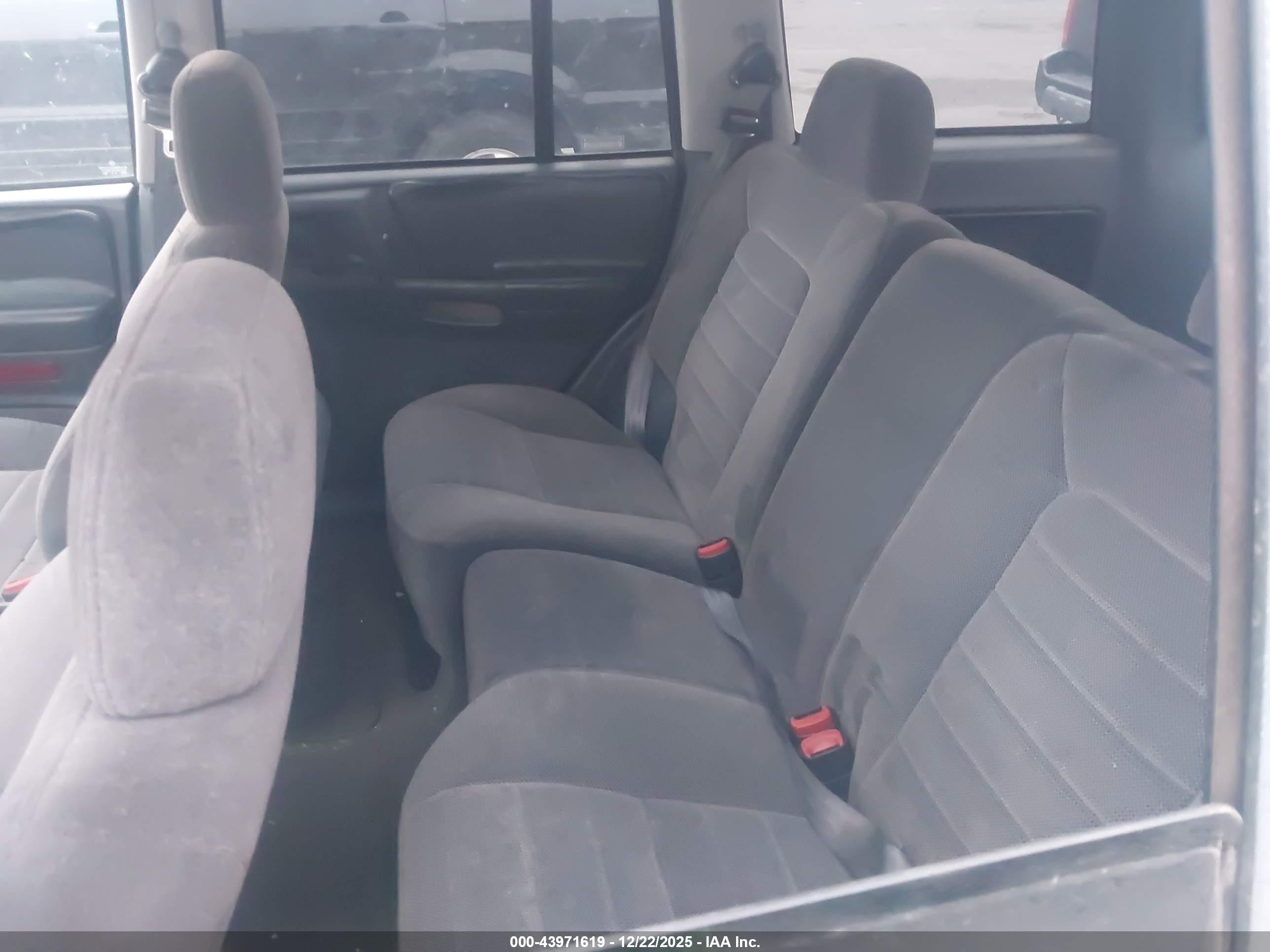 1996 Jeep Grand Cherokee Laredo Серый vin: 1J4GZ58Y6TC384472