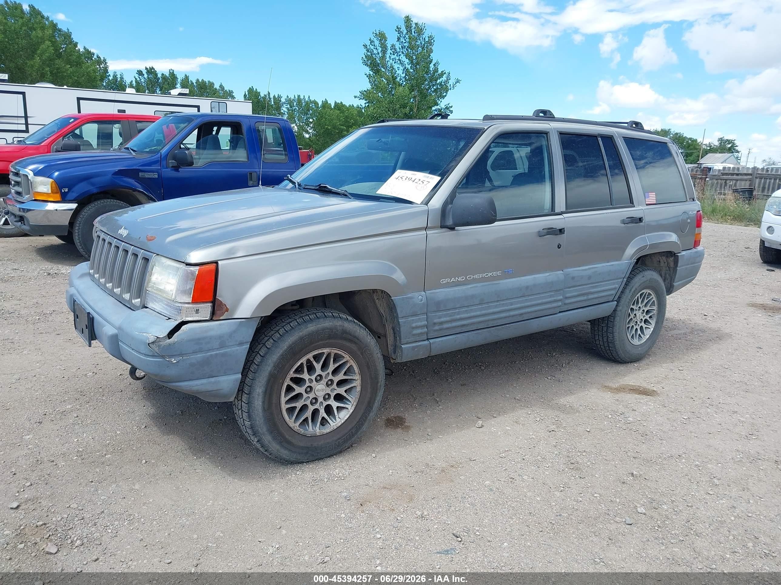 1997 Jeep Grand Cherokee Laredo/tsi Gold vin: 1J4GZ58Y8VC750063