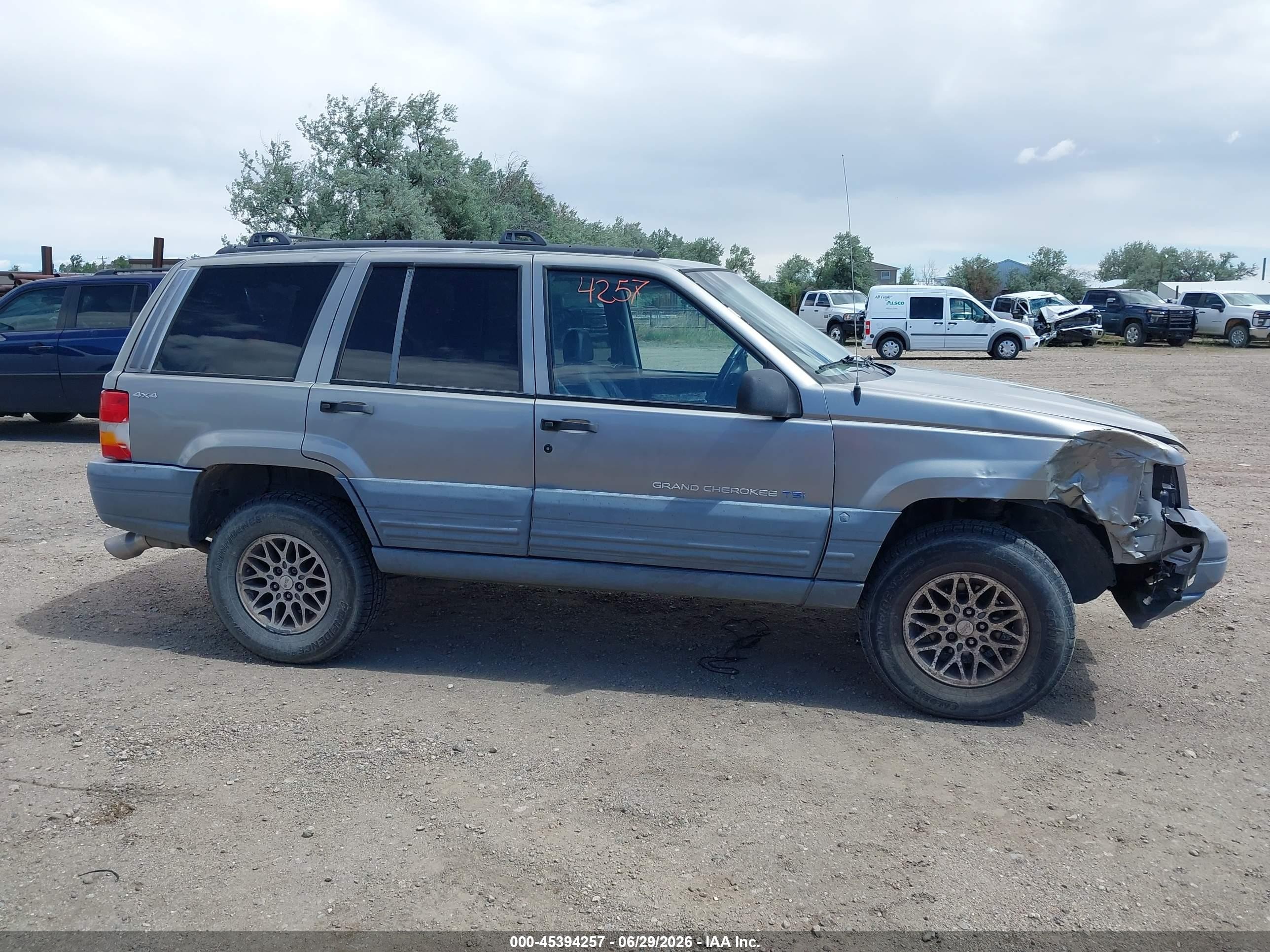 1997 Jeep Grand Cherokee Laredo/tsi Gold vin: 1J4GZ58Y8VC750063