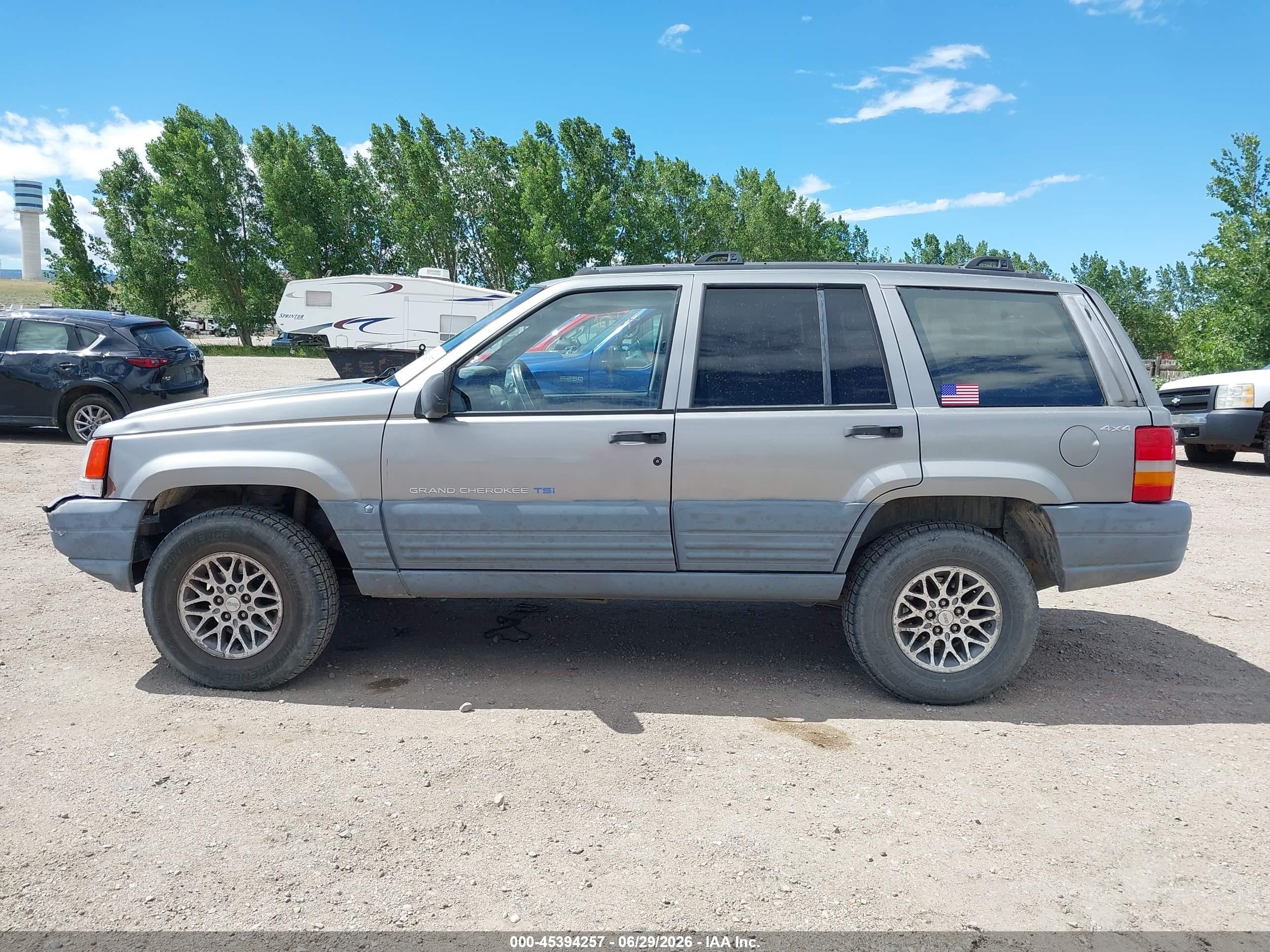 1997 Jeep Grand Cherokee Laredo/tsi Gold vin: 1J4GZ58Y8VC750063