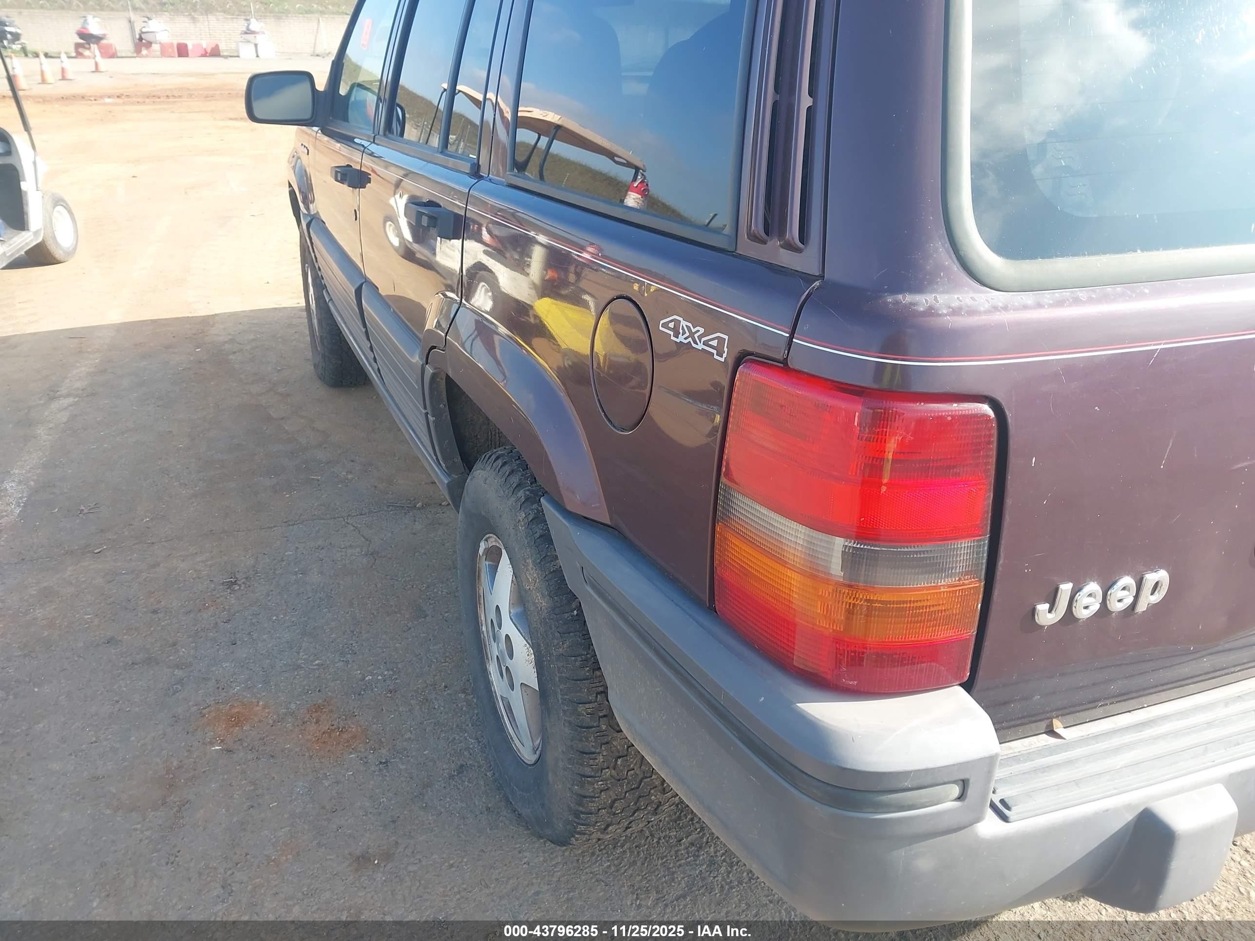 1995 Jeep Grand Cherokee Laredo Purple vin: 1J4GZ58YXSC695417