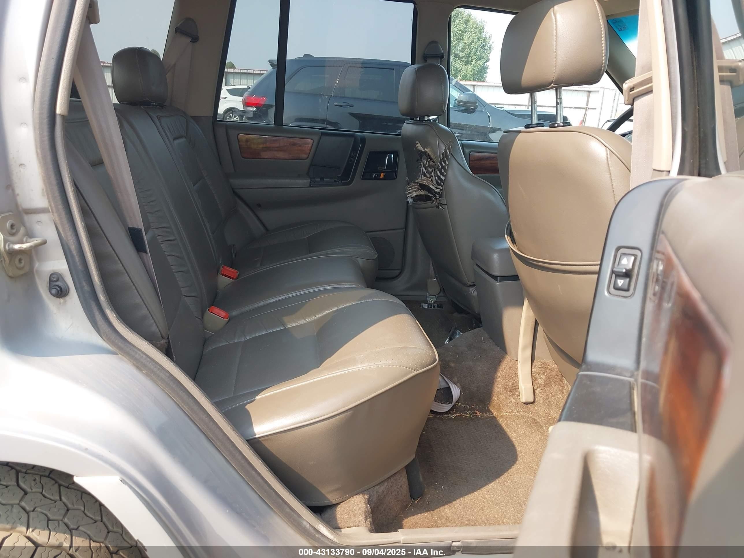 1995 Jeep Grand Cherokee Limited/orvis Silver vin: 1J4GZ78S3SC535001
