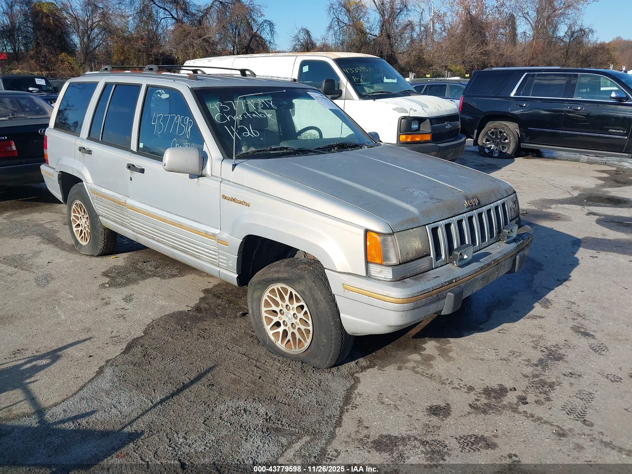 1995 Jeep Grand Cherokee Limited/orvis Silver vin: 1J4GZ78S8SC575493