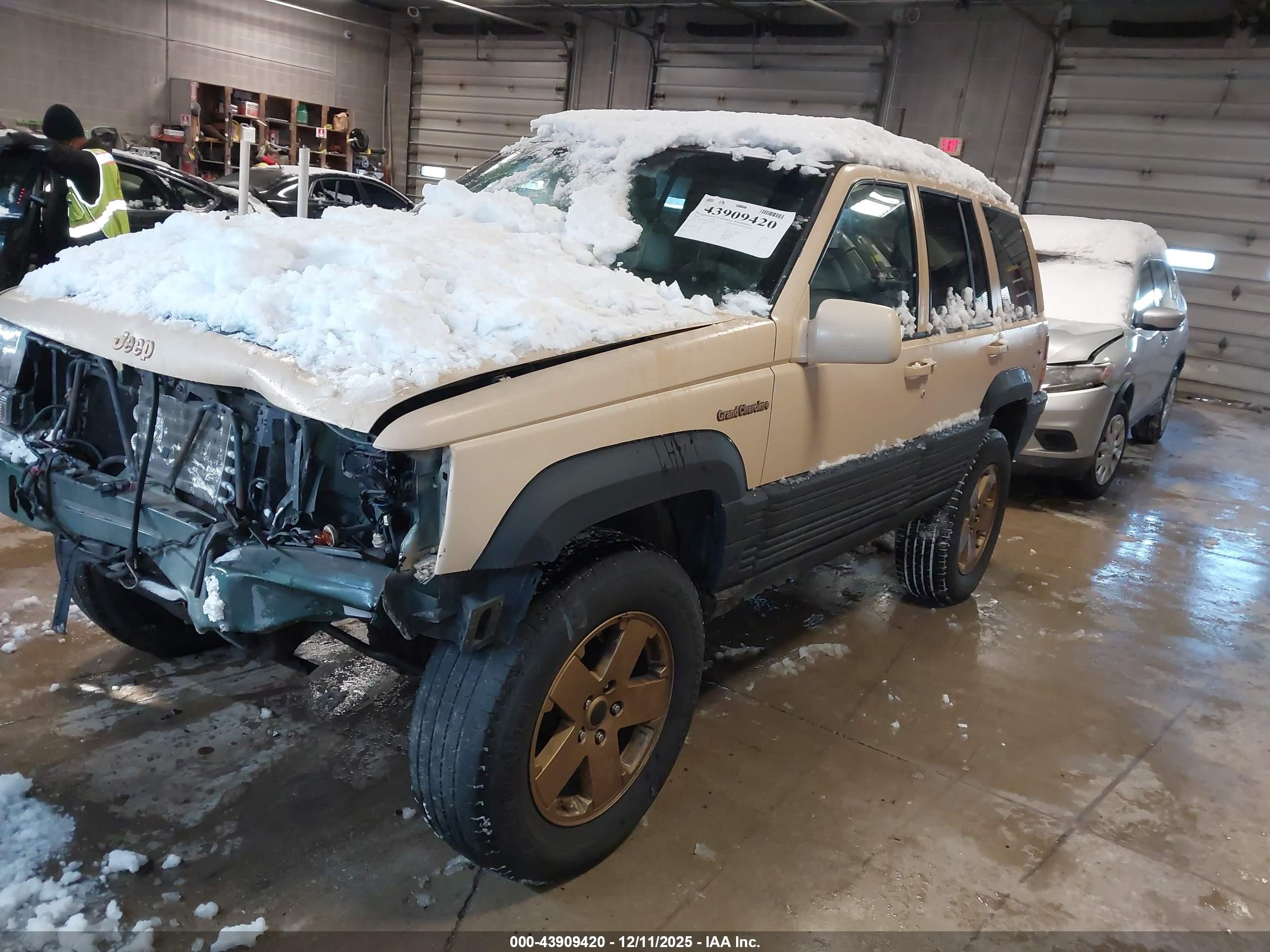 1995 Jeep Grand Cherokee Limited/orvis Tan vin: 1J4GZ78Y0SC783629