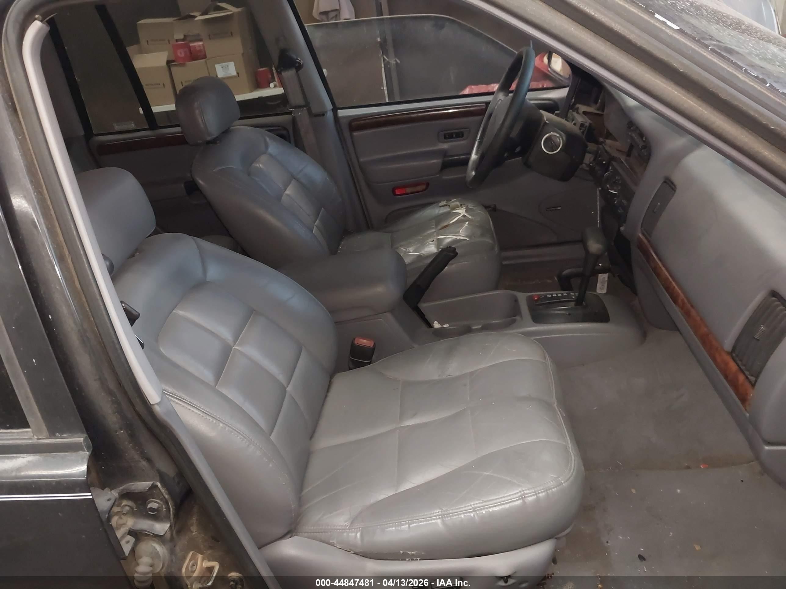 1998 Jeep Grand Cherokee Limited Black vin: 1J4GZ78Y0WC267681