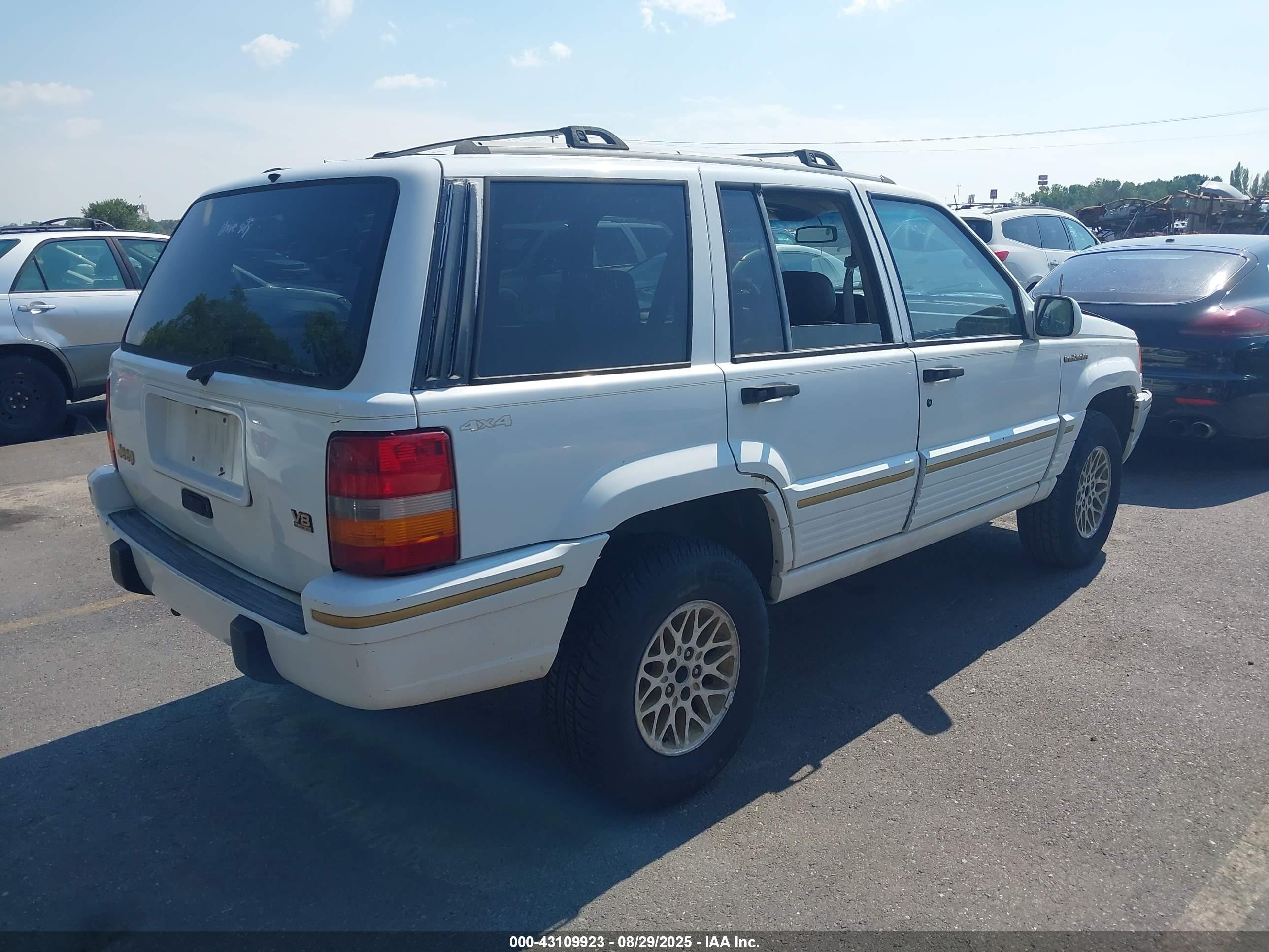 1995 Jeep Grand Cherokee Limited/orvis White vin: 1J4GZ78Y1SC761512