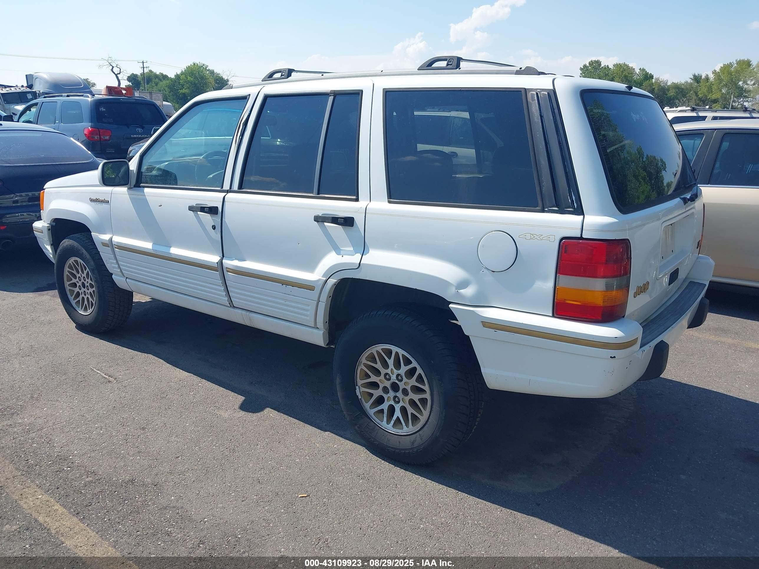 1995 Jeep Grand Cherokee Limited/orvis White vin: 1J4GZ78Y1SC761512