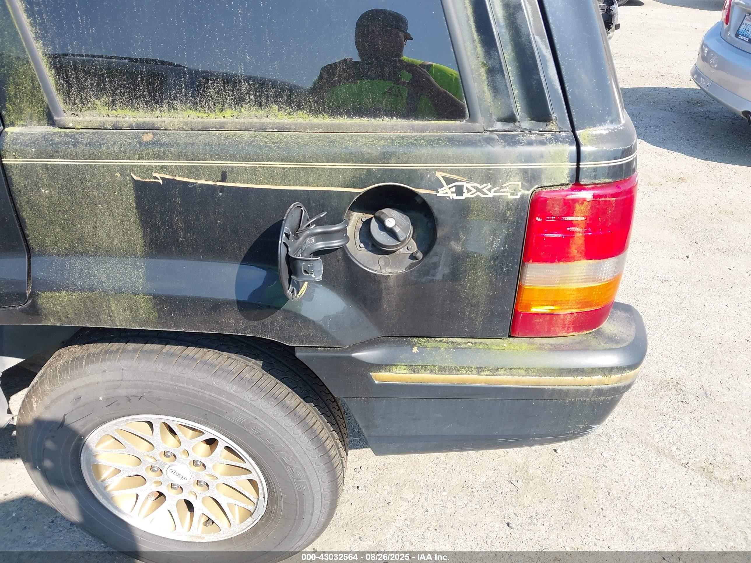 1995 Jeep Grand Cherokee Limited/orvis Black vin: 1J4GZ78Y6SC709972