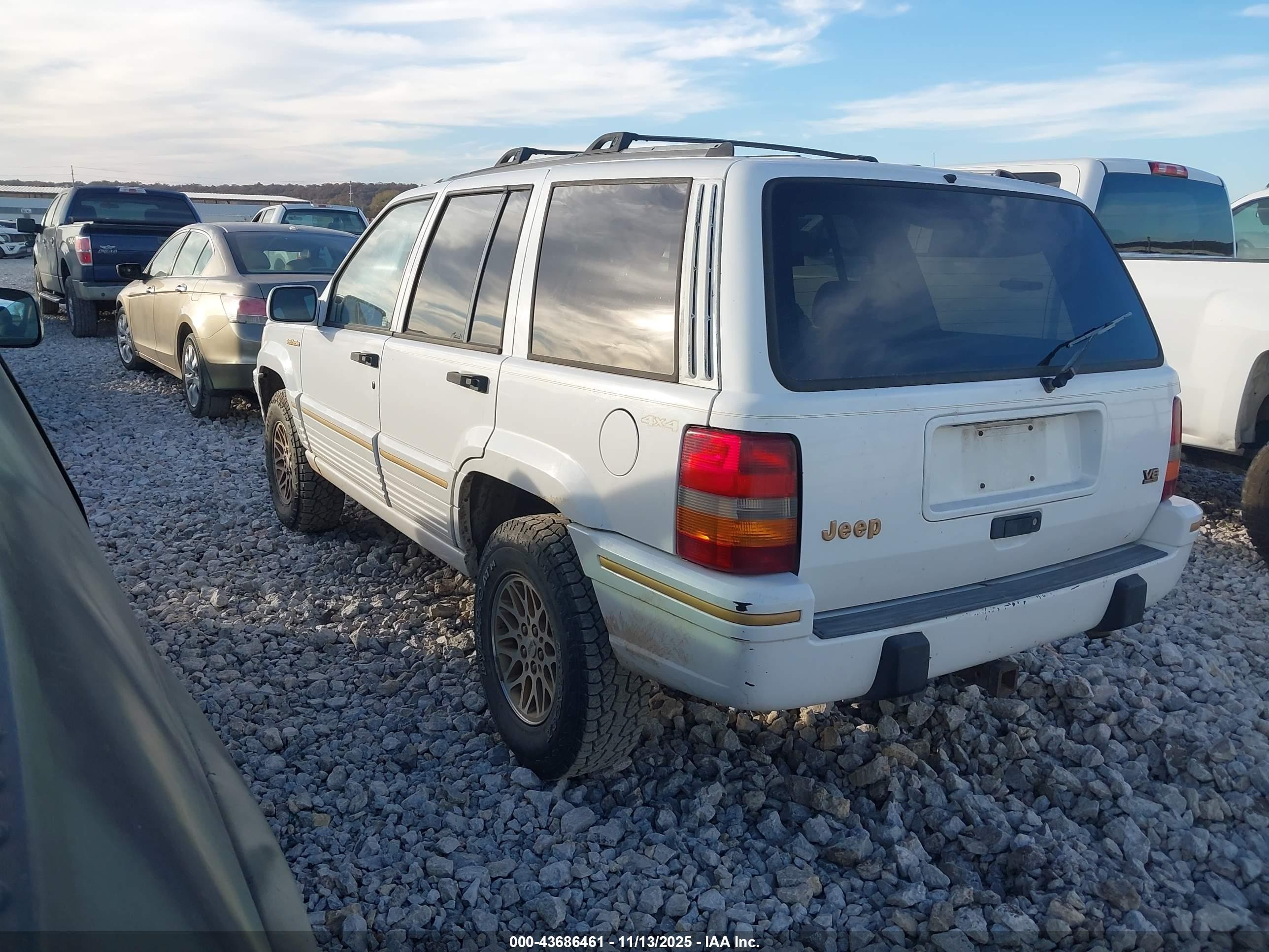 1995 Jeep Grand Cherokee Limited/orvis Белый vin: 1J4GZ78Y8SC727521