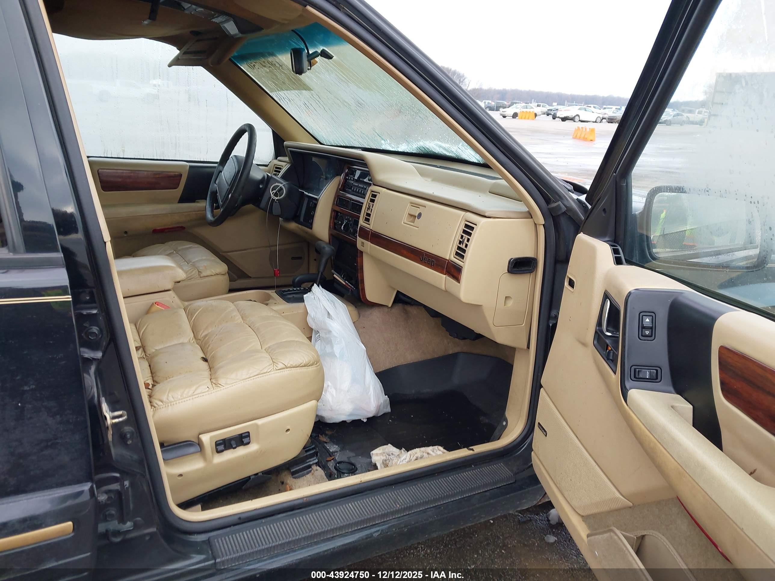 1995 Jeep Grand Cherokee Limited/orvis Black vin: 1J4GZ78Y9SC786979