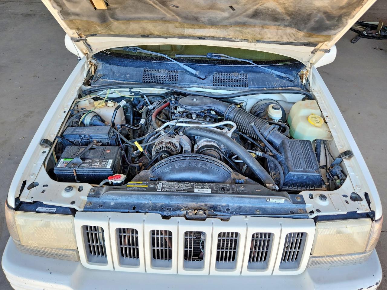 1998 Jeep Grand Cherokee Limited White vin: 1J4GZ78YXWC322296