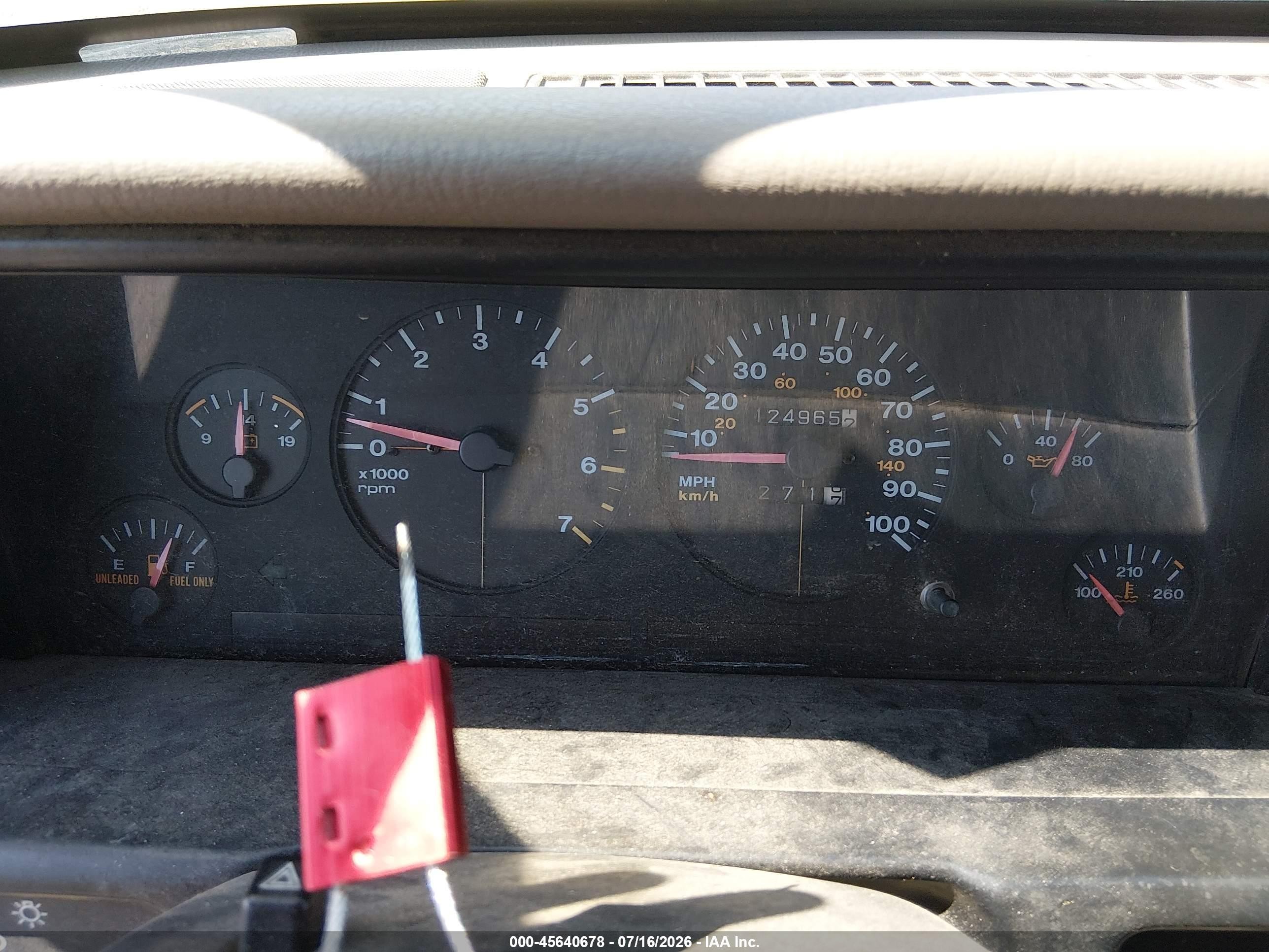 1993 Jeep Grand Cherokee Sport Burgundy vin: 1J4GZ88Y8PC714913
