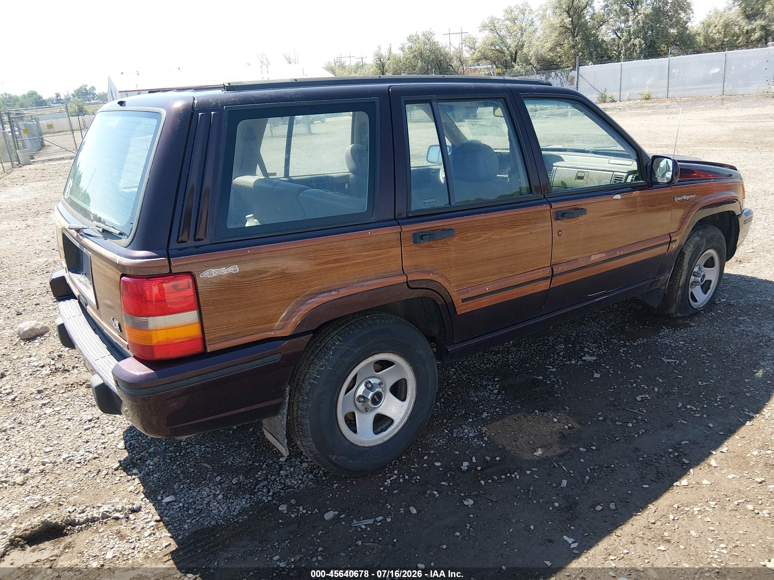 1993 Jeep Grand Cherokee Sport Burgundy vin: 1J4GZ88Y8PC714913