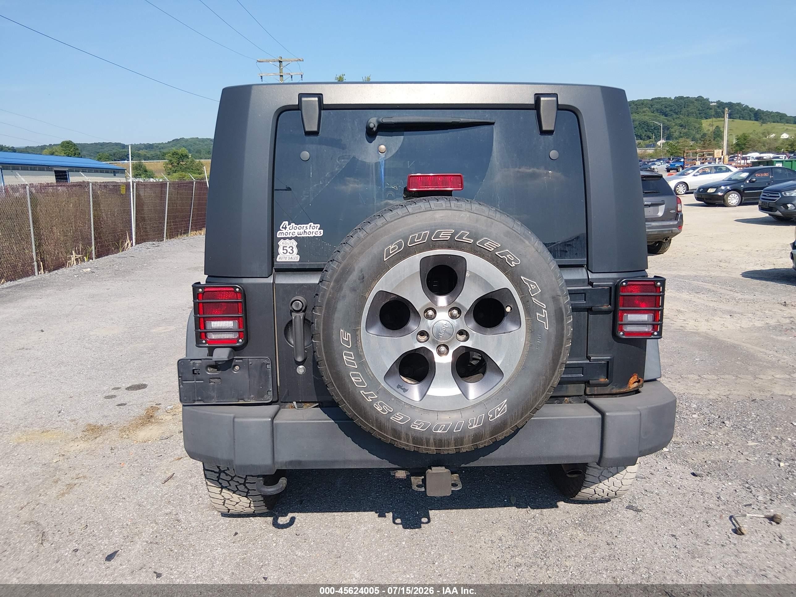 2010 Jeep Wrangler Unlimited Sport Gray vin: 1J4HA3H16AL140952