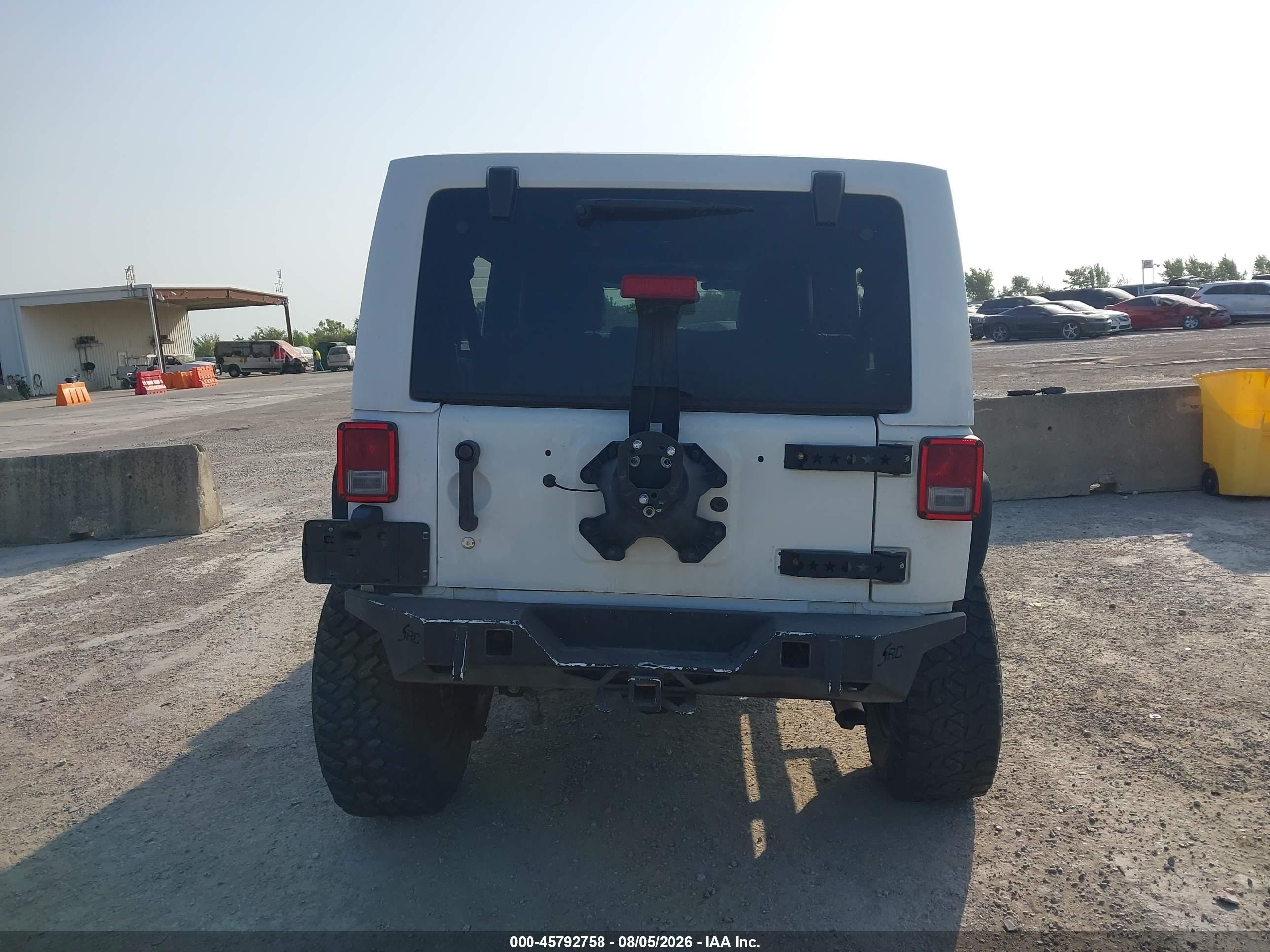 2011 Jeep Wrangler Unlimited Sport White vin: 1J4HA3H17BL528662