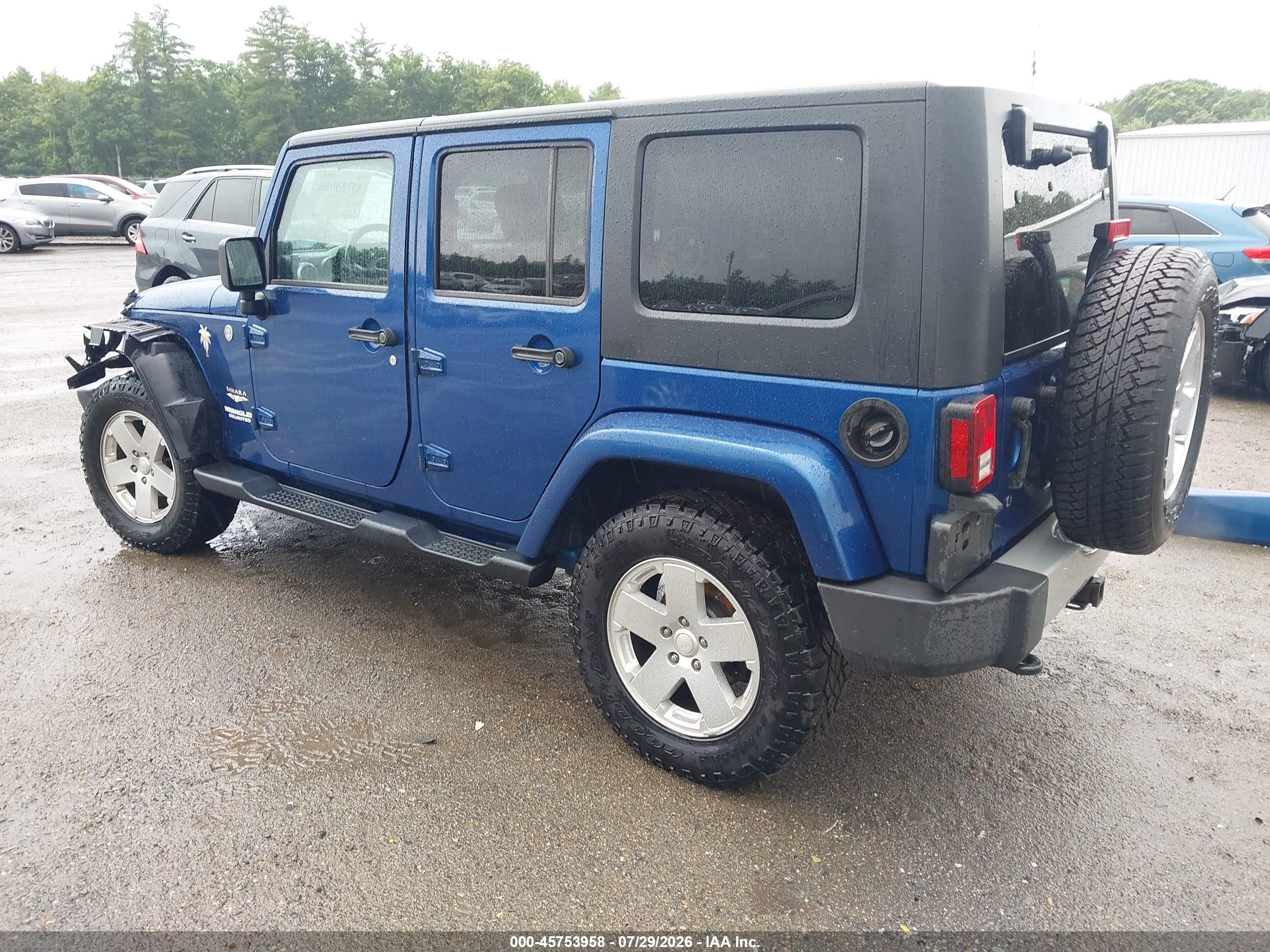 2010 Jeep Wrangler Unlimited Sahara Light Blue vin: 1J4HA5H10AL182268
