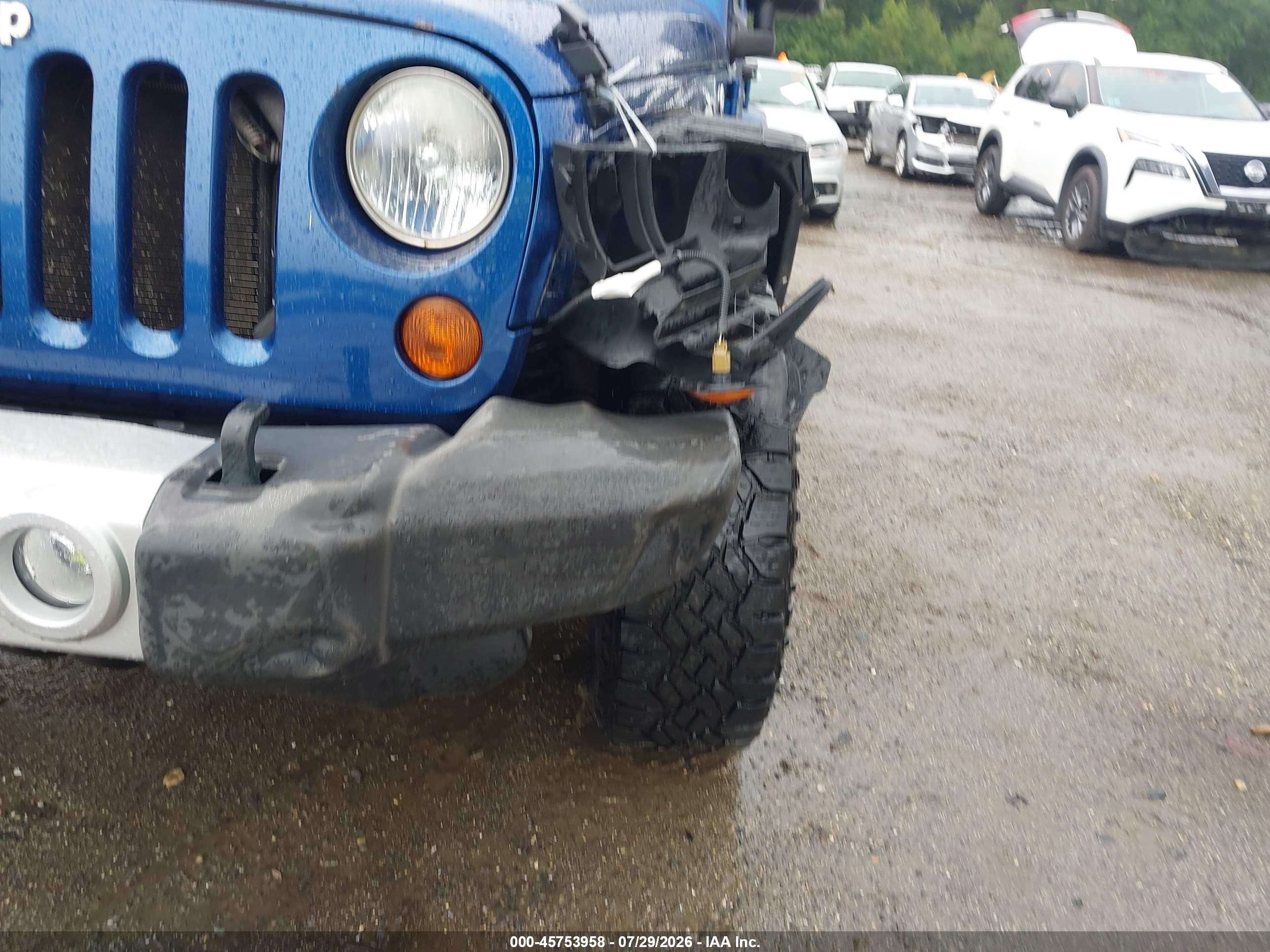 2010 Jeep Wrangler Unlimited Sahara Light Blue vin: 1J4HA5H10AL182268