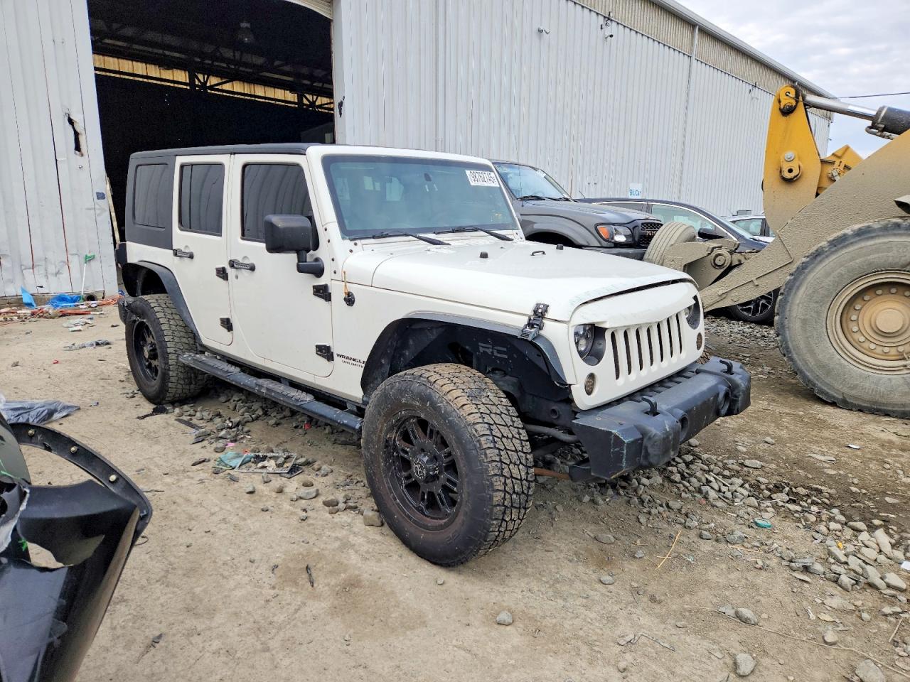 2010 Jeep Wrangler Unlimited Sahara White vin: 1J4HA5H10AL214152