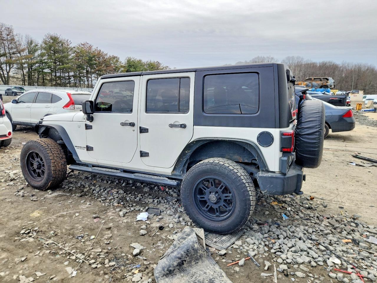 2010 Jeep Wrangler Unlimited Sahara White vin: 1J4HA5H10AL214152