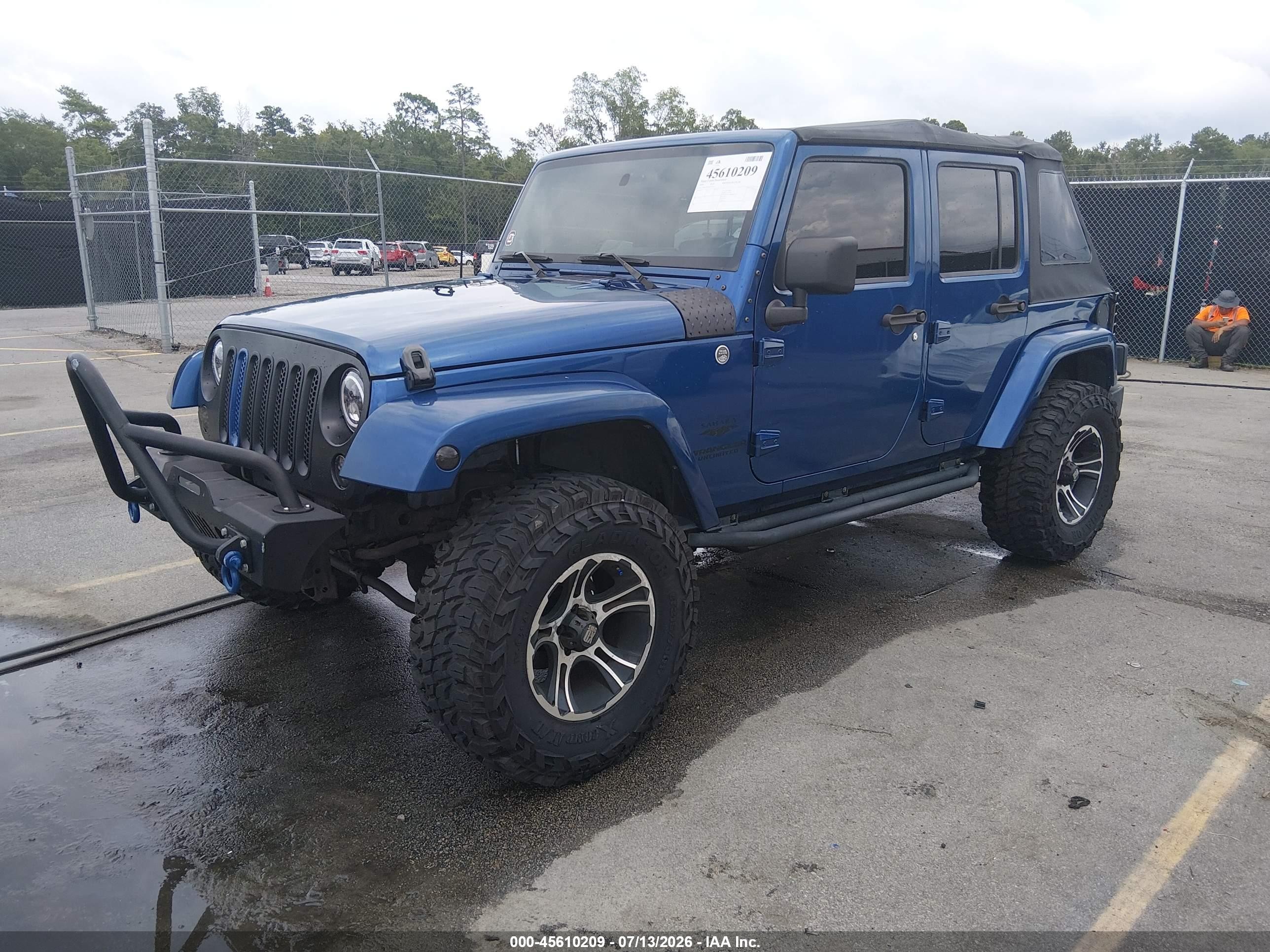 2010 Jeep Wrangler Unlimited Sahara Blue vin: 1J4HA5H11AL146251