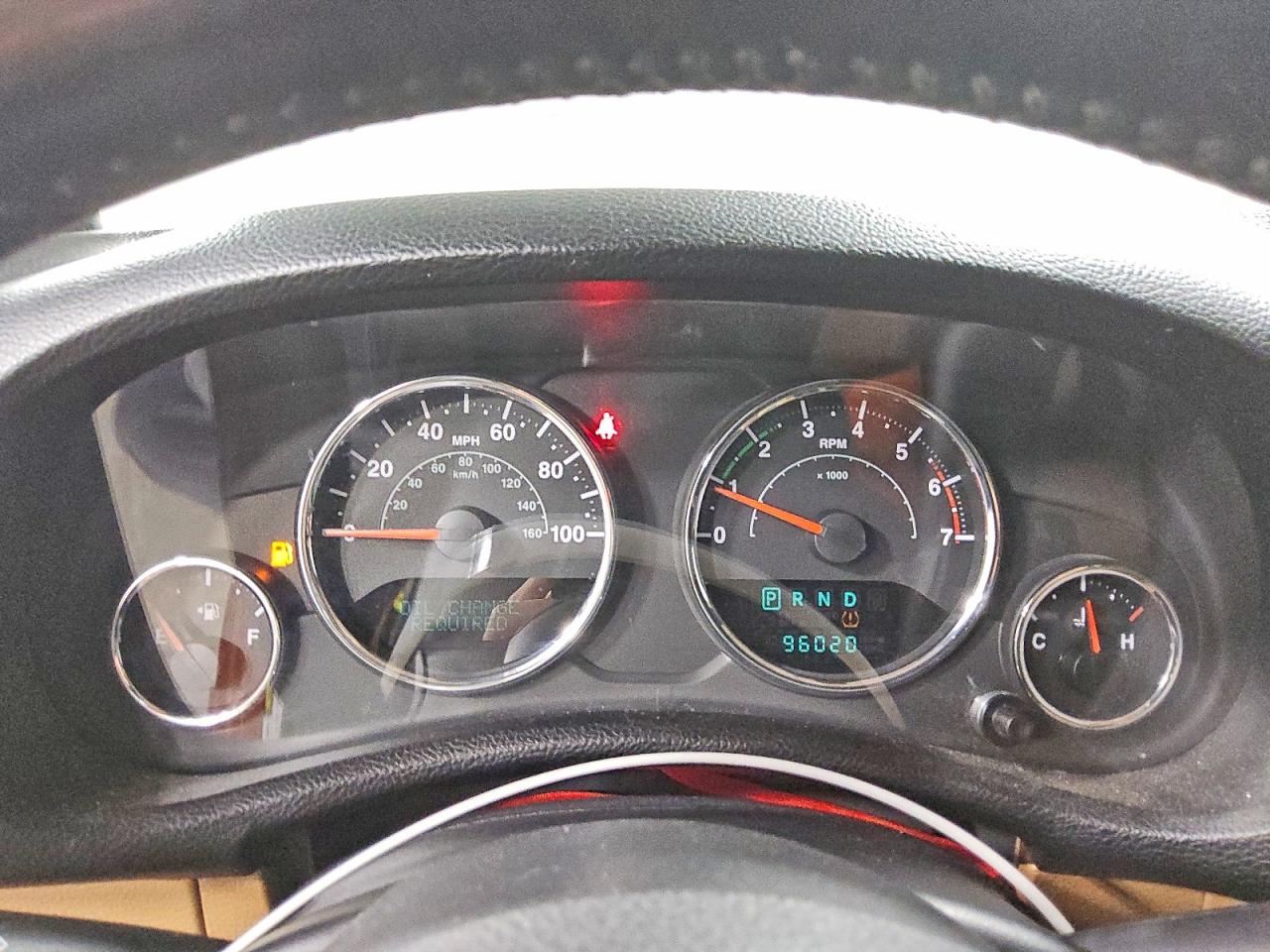 2011 Jeep Wrangler Unlimited Sahara Orange vin: 1J4HA5H11BL542536