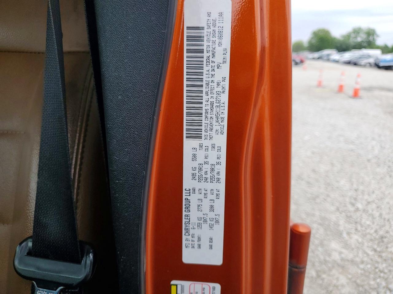 2011 Jeep Wrangler Unlimited Orange vin: 1J4HA5H11BL627103
