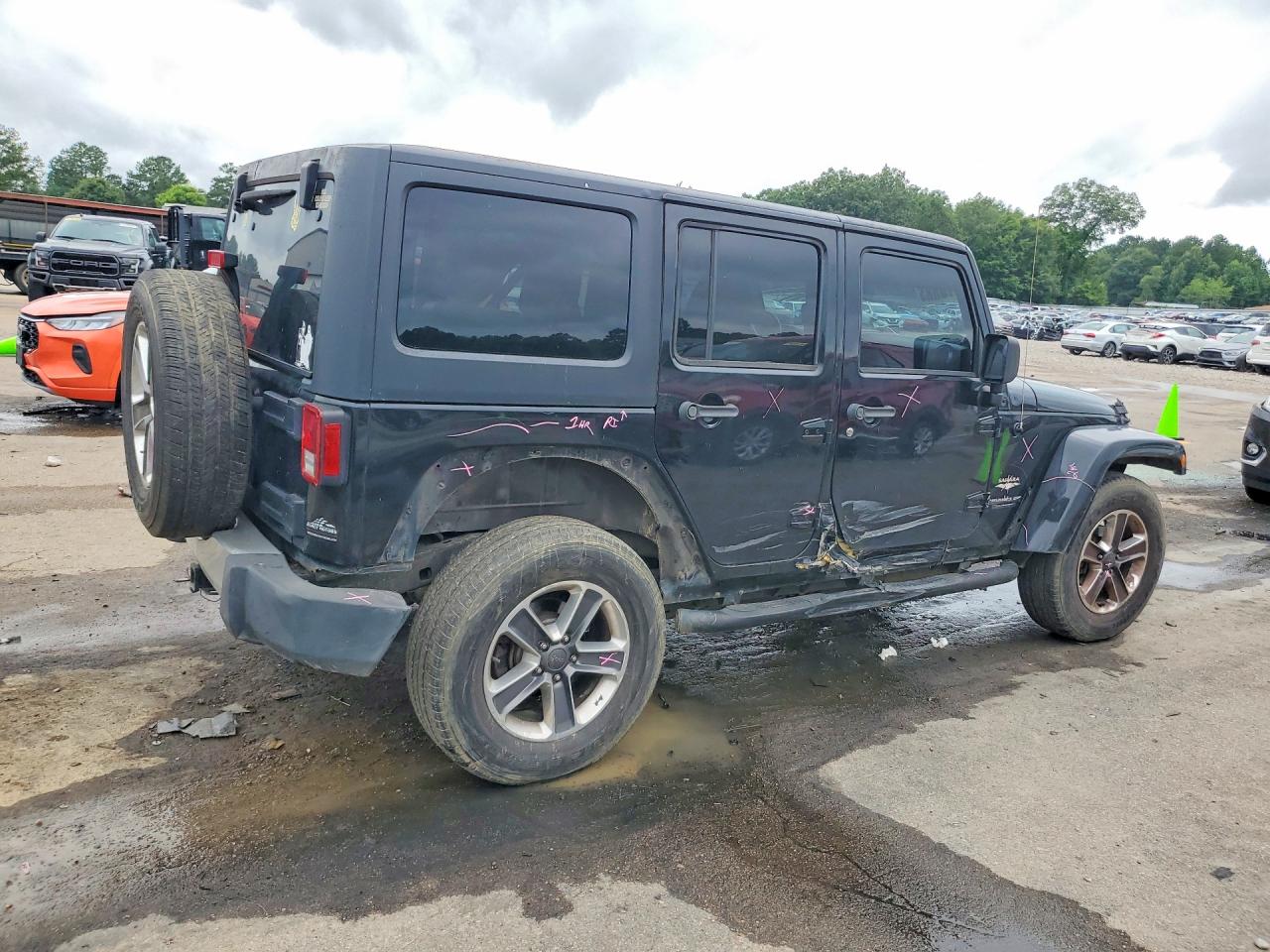 2011 Jeep Wrangler Unlimited Sahara Black vin: 1J4HA5H14BL632358