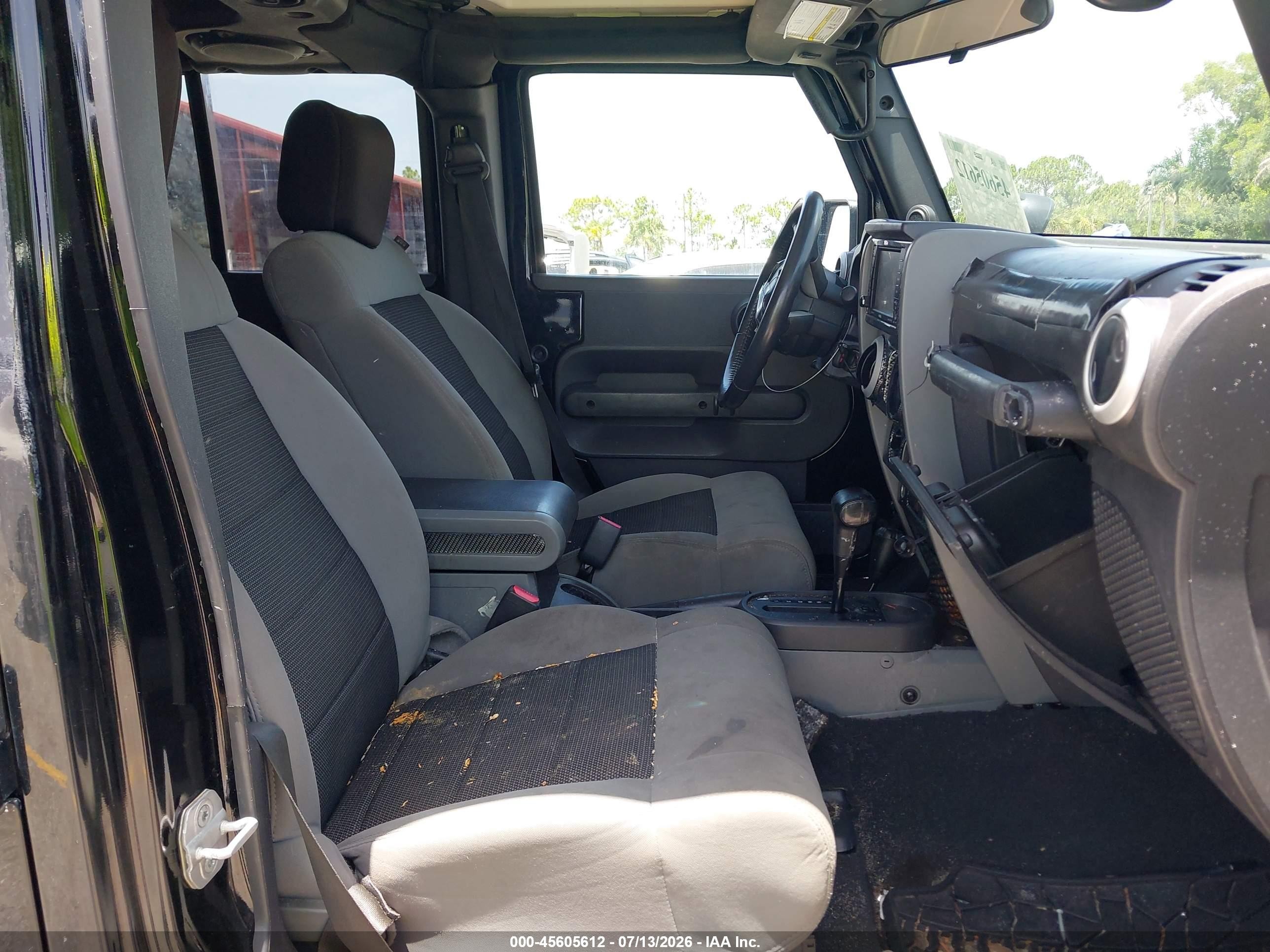 2010 Jeep Wrangler Unlimited Sahara Черный vin: 1J4HA5H15AL181732