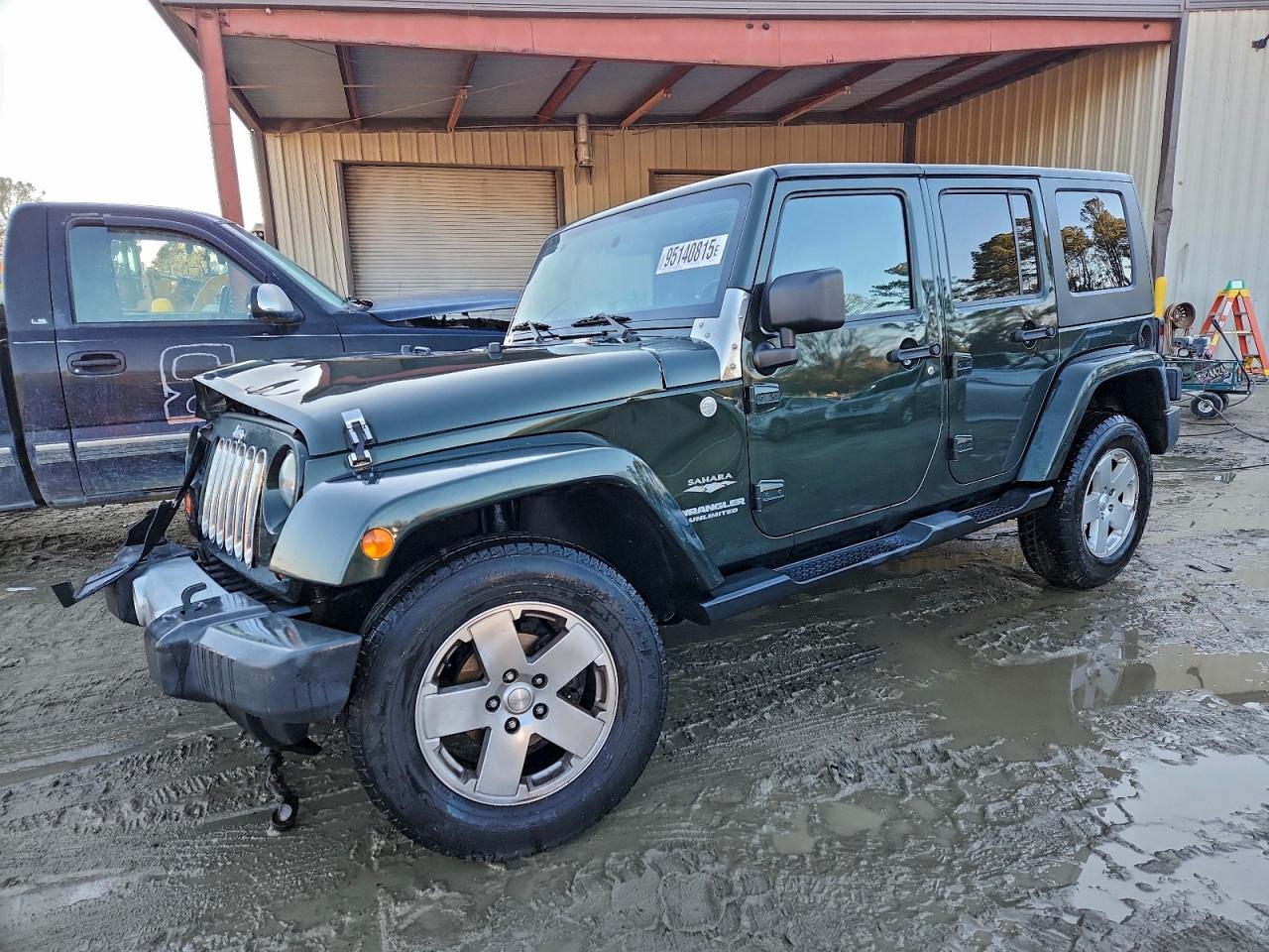 2010 Jeep Wrangler Unlimited Sahara Green vin: 1J4HA5H18AL181711