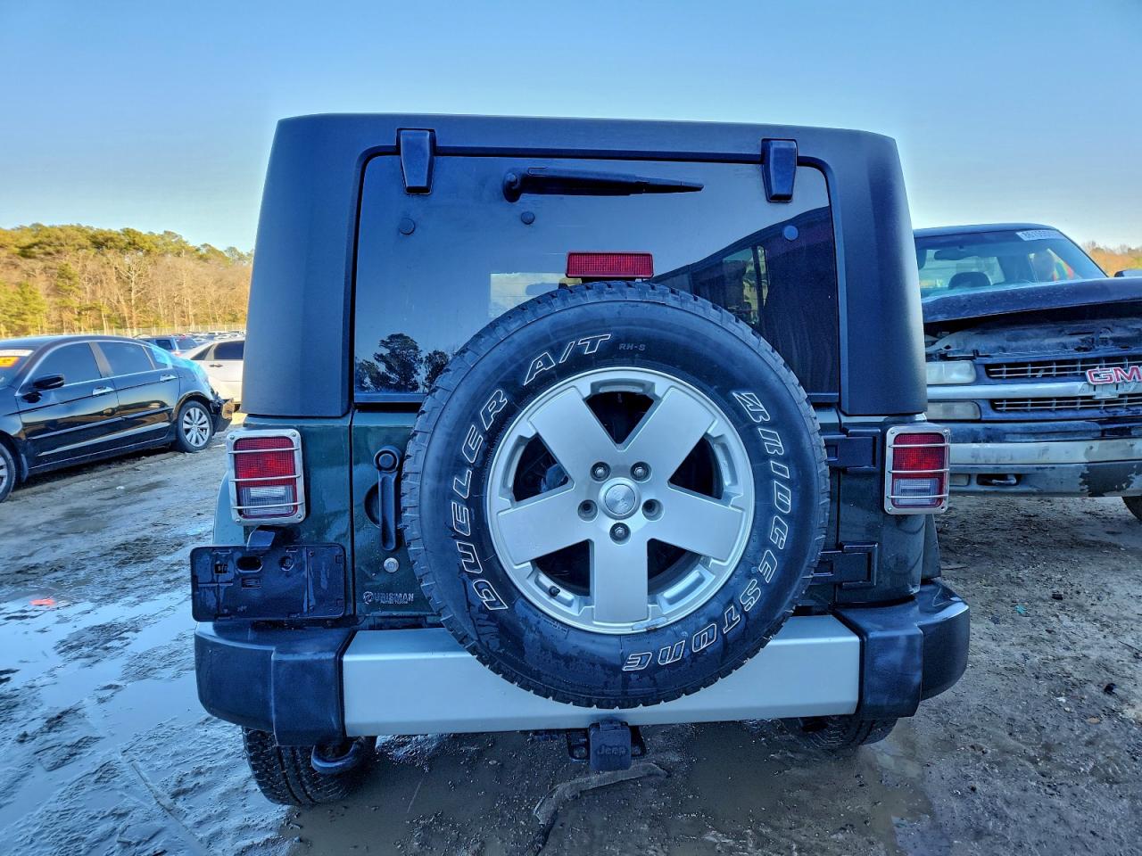 2010 Jeep Wrangler Unlimited Sahara Зеленый vin: 1J4HA5H18AL181711