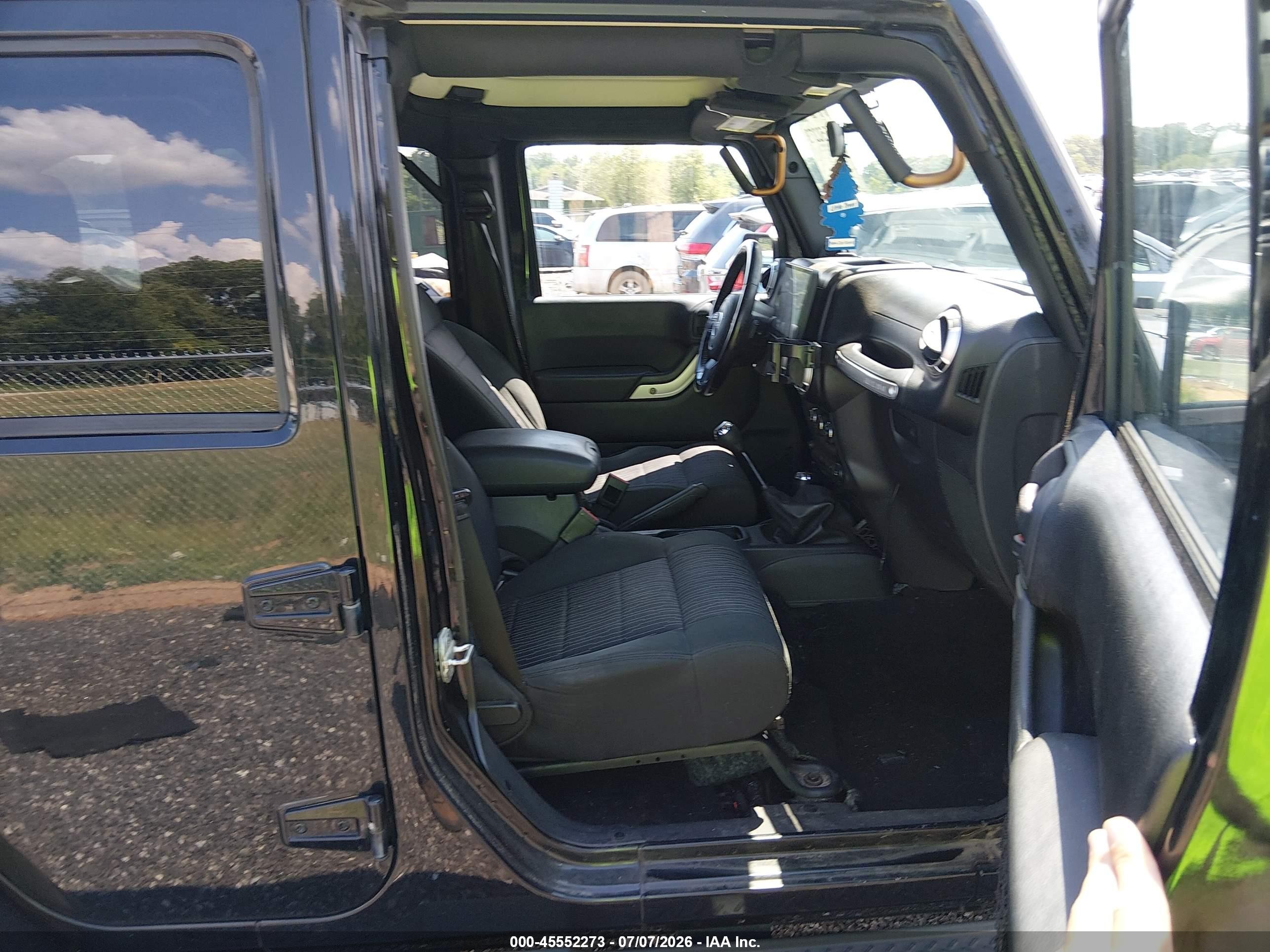 2011 Jeep Wrangler Unlimited Sahara Black vin: 1J4HA5H18BL620214