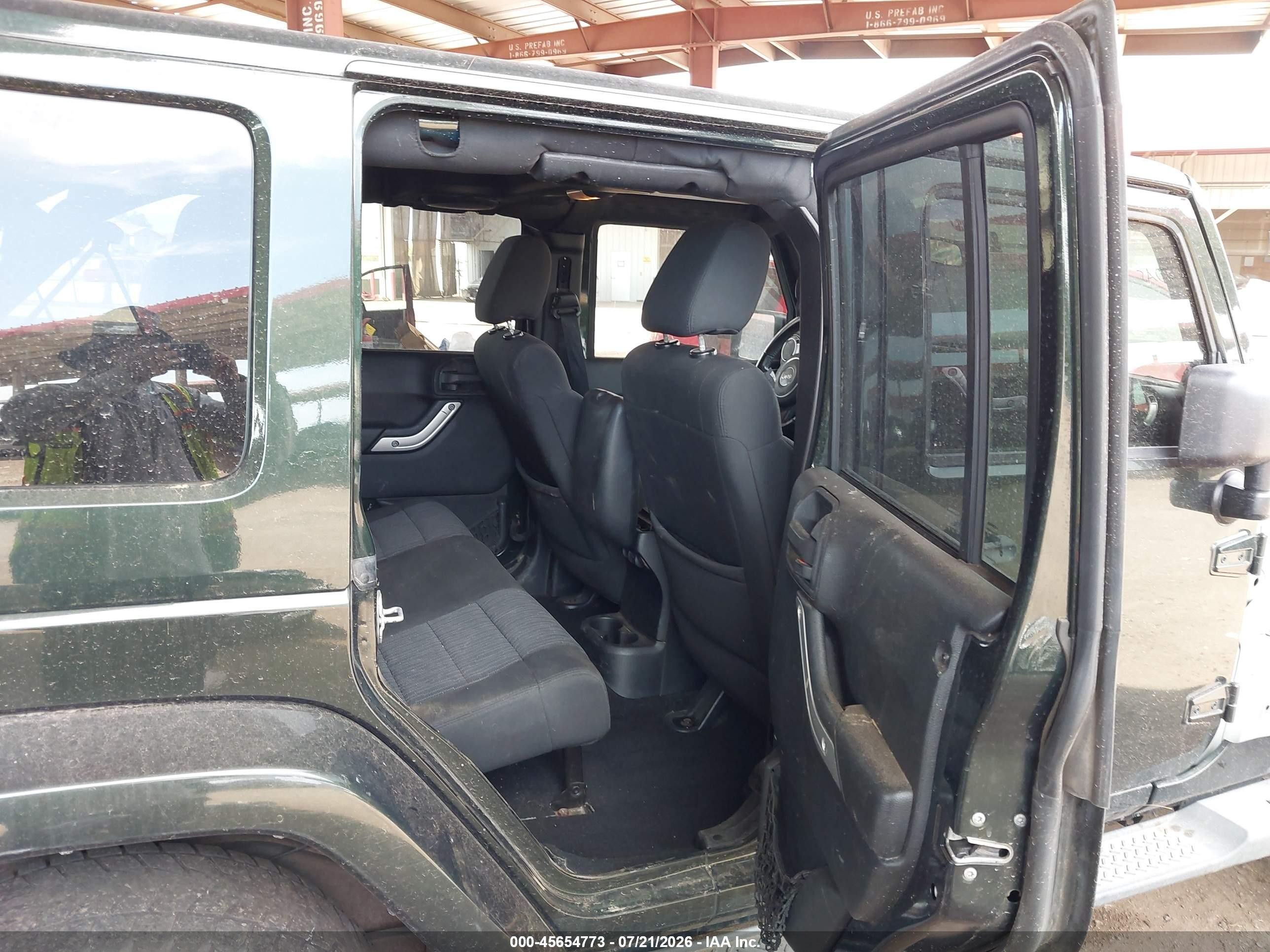 2011 Jeep Wrangler Unlimited Sahara Зеленый vin: 1J4HA5H1XBL543877