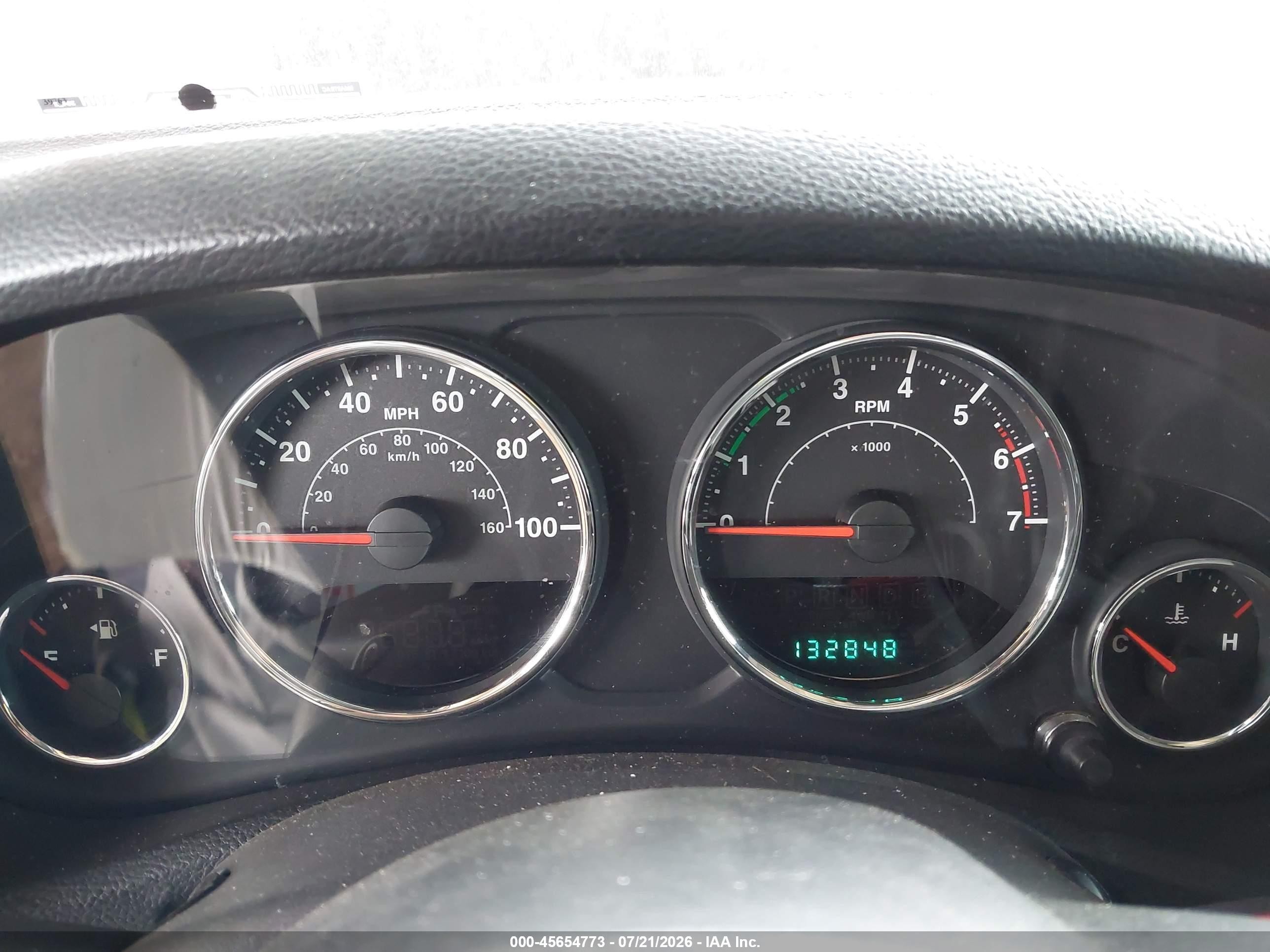2011 Jeep Wrangler Unlimited Sahara Зеленый vin: 1J4HA5H1XBL543877