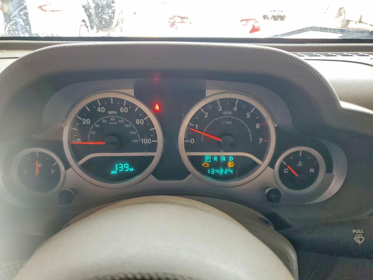 2010 Jeep Wrangler Rubicon White vin: 1J4HA6D10AL213966