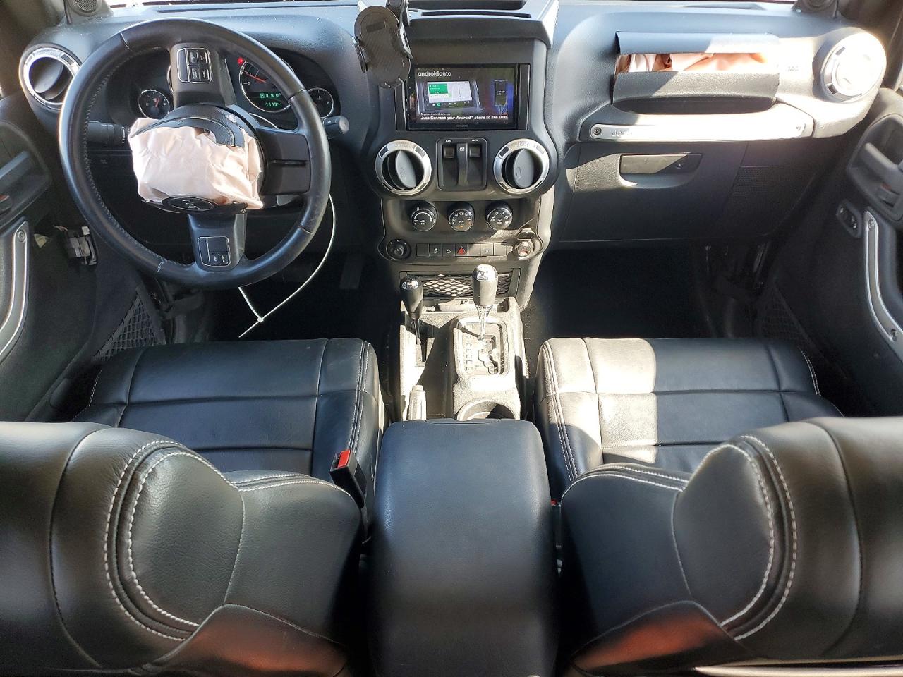 2011 Jeep Wrangler Rubicon Black vin: 1J4HA6D1XBL510017