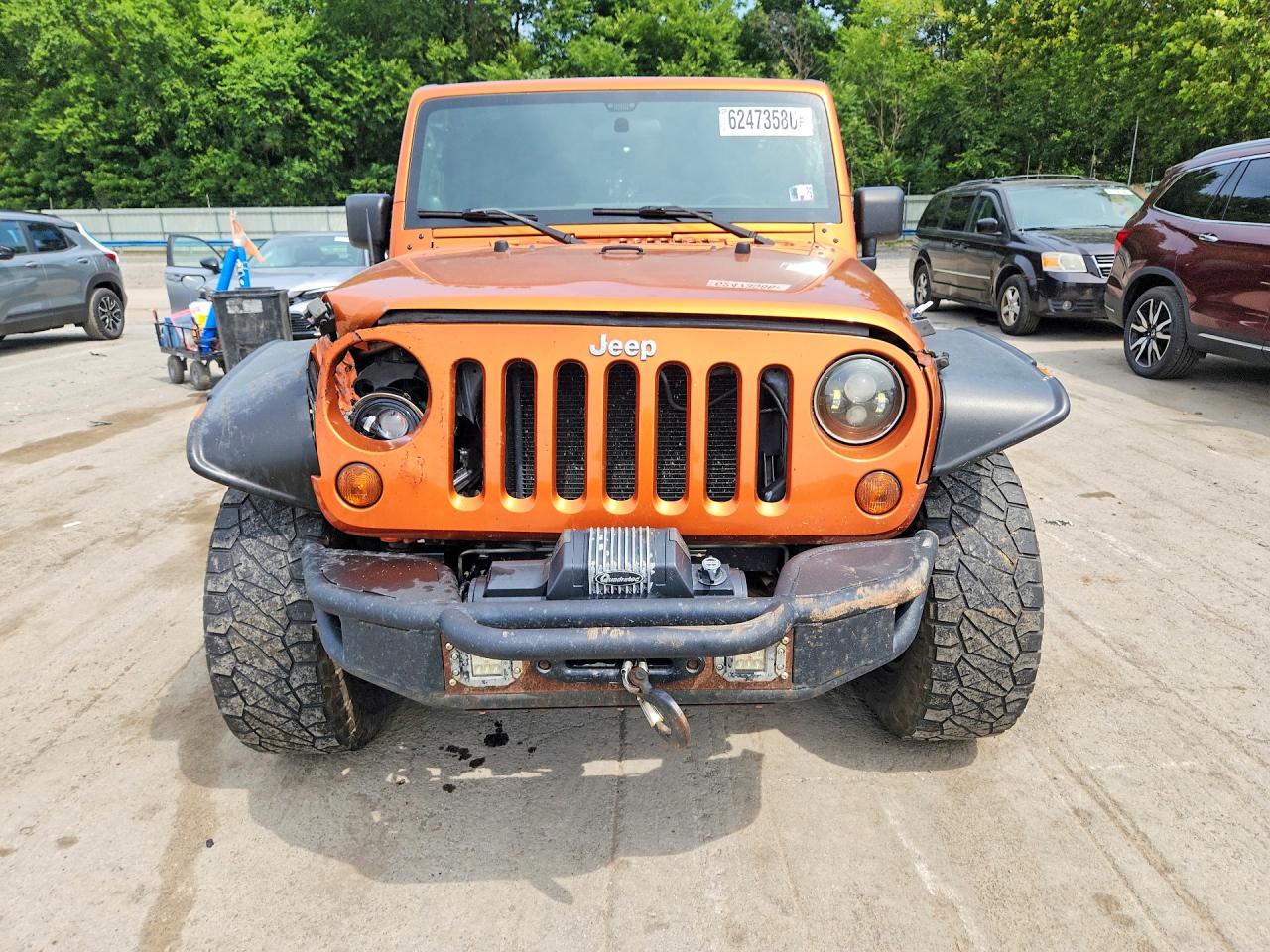 2011 Jeep Wrangler Unlimited Rubicon Orange vin: 1J4HA6H11BL641539