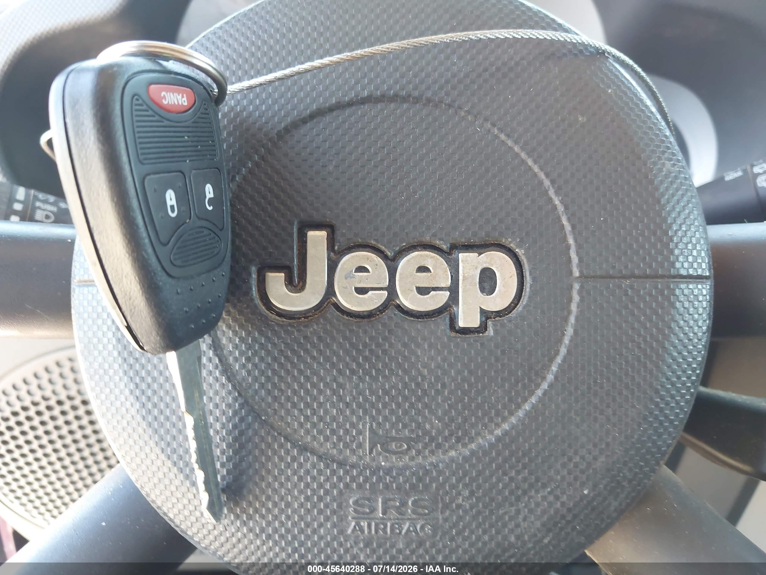 2010 Jeep Wrangler Unlimited Rubicon Burgundy vin: 1J4HA6H13AL233364